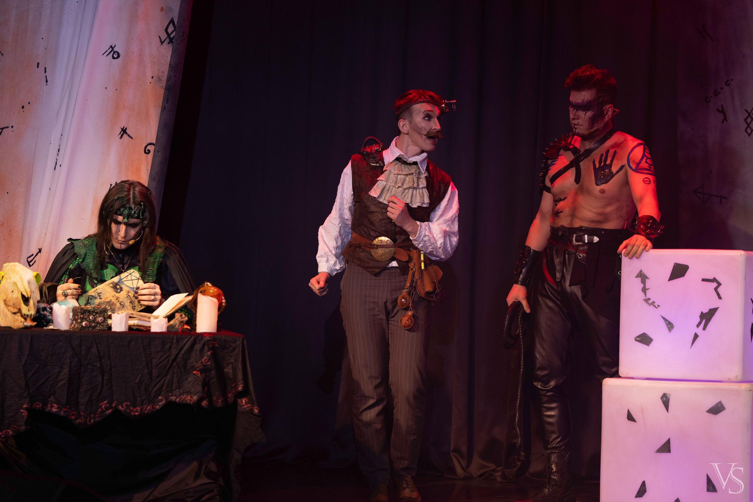 Книга стихий 25.01. Фотограф Виктор Степанов