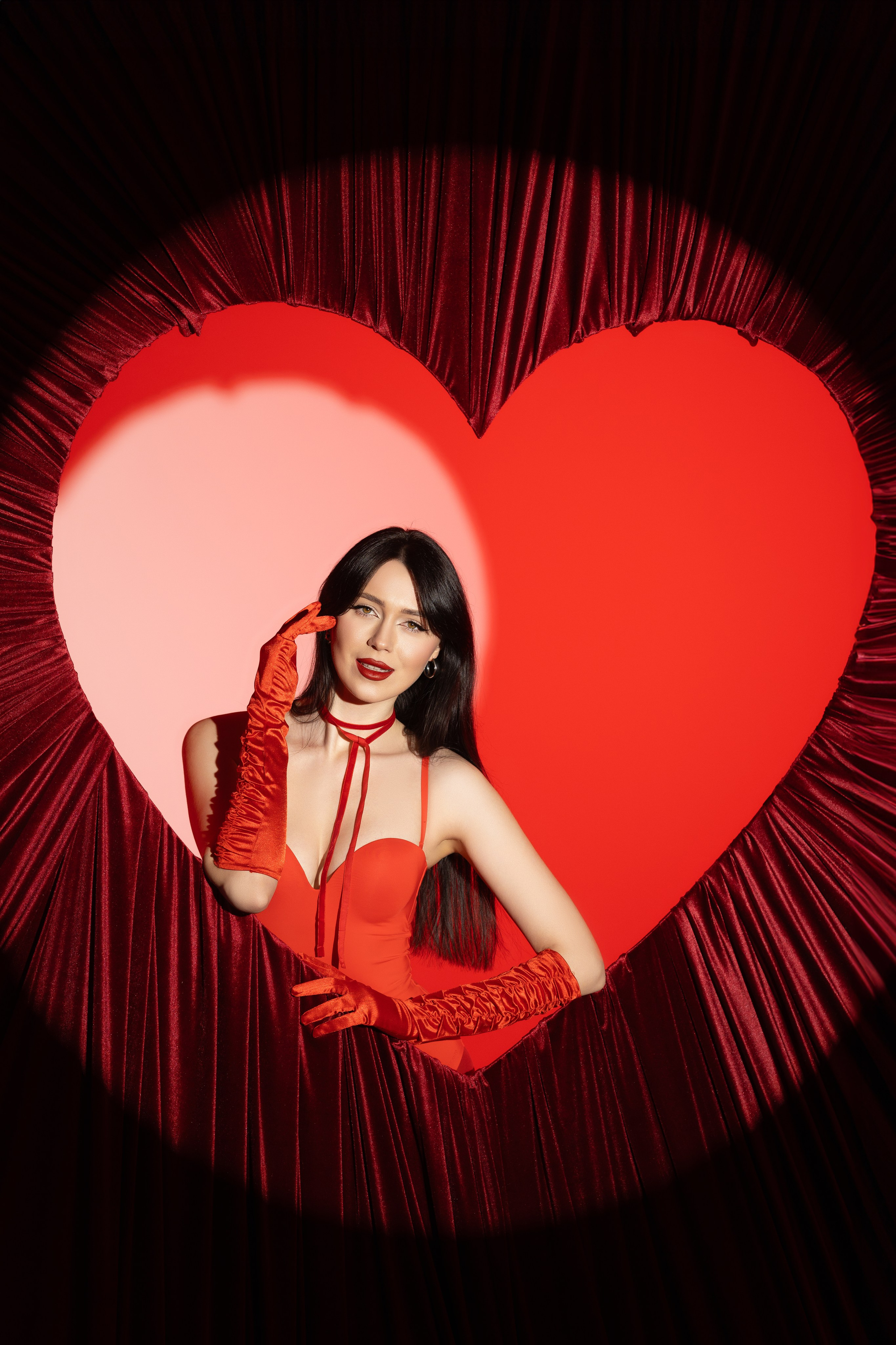 Цветной свет и фигуры. Фотограф Минск