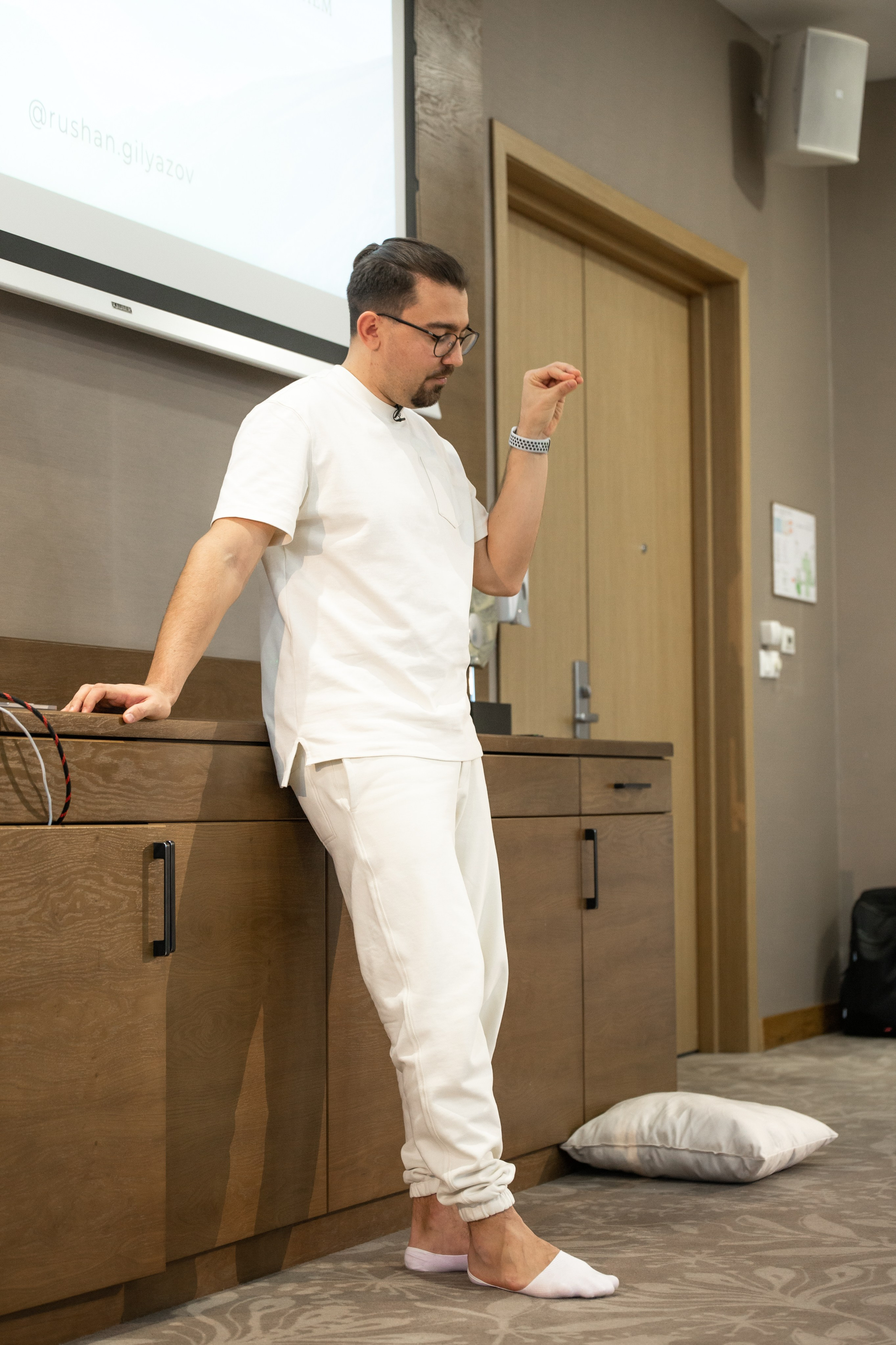 Тренинг (DoubleTree by Hilton Almaty). Jora Abramov | Коммерческий и репортажный фотограф в Алматы