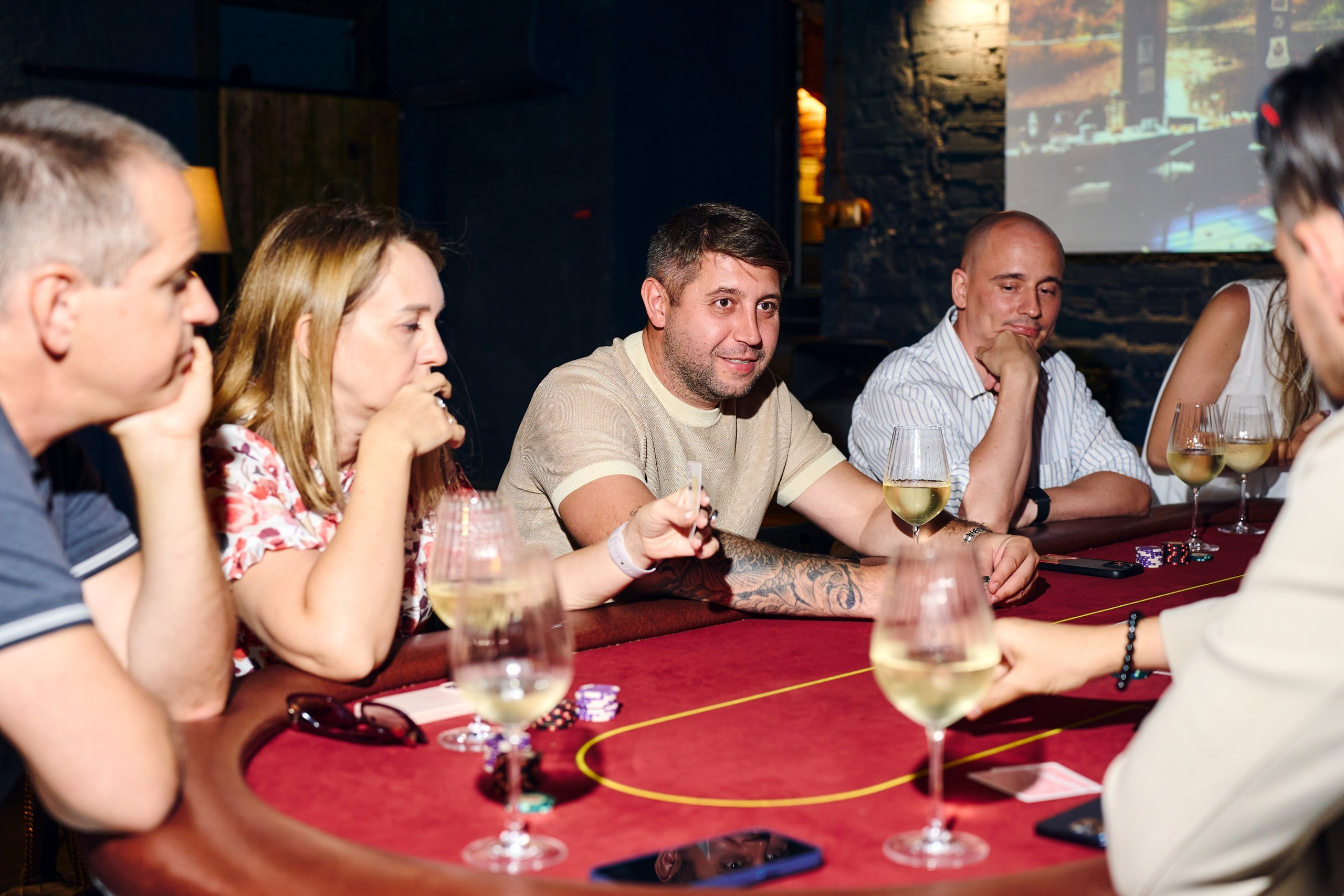 Квартирник миллиардов. Фотограф Ольвия Капранова в Москве и московской области