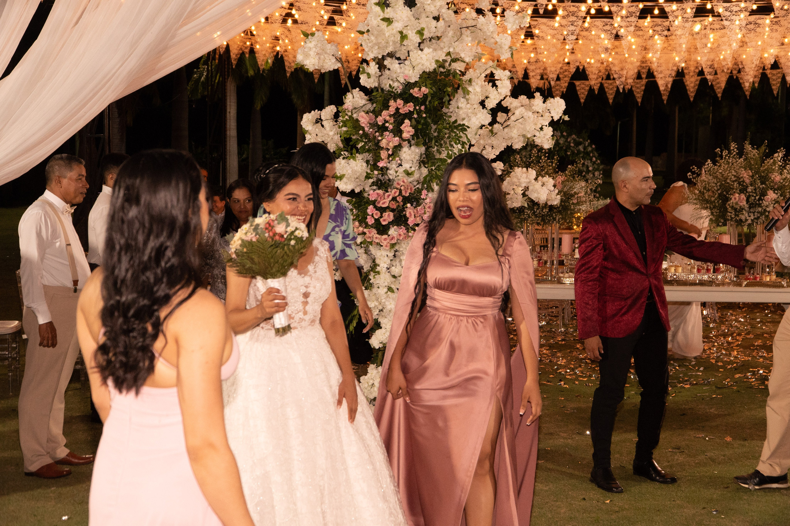 Carola & Gerson. Wedding Photographer in Barcelona and Medellin