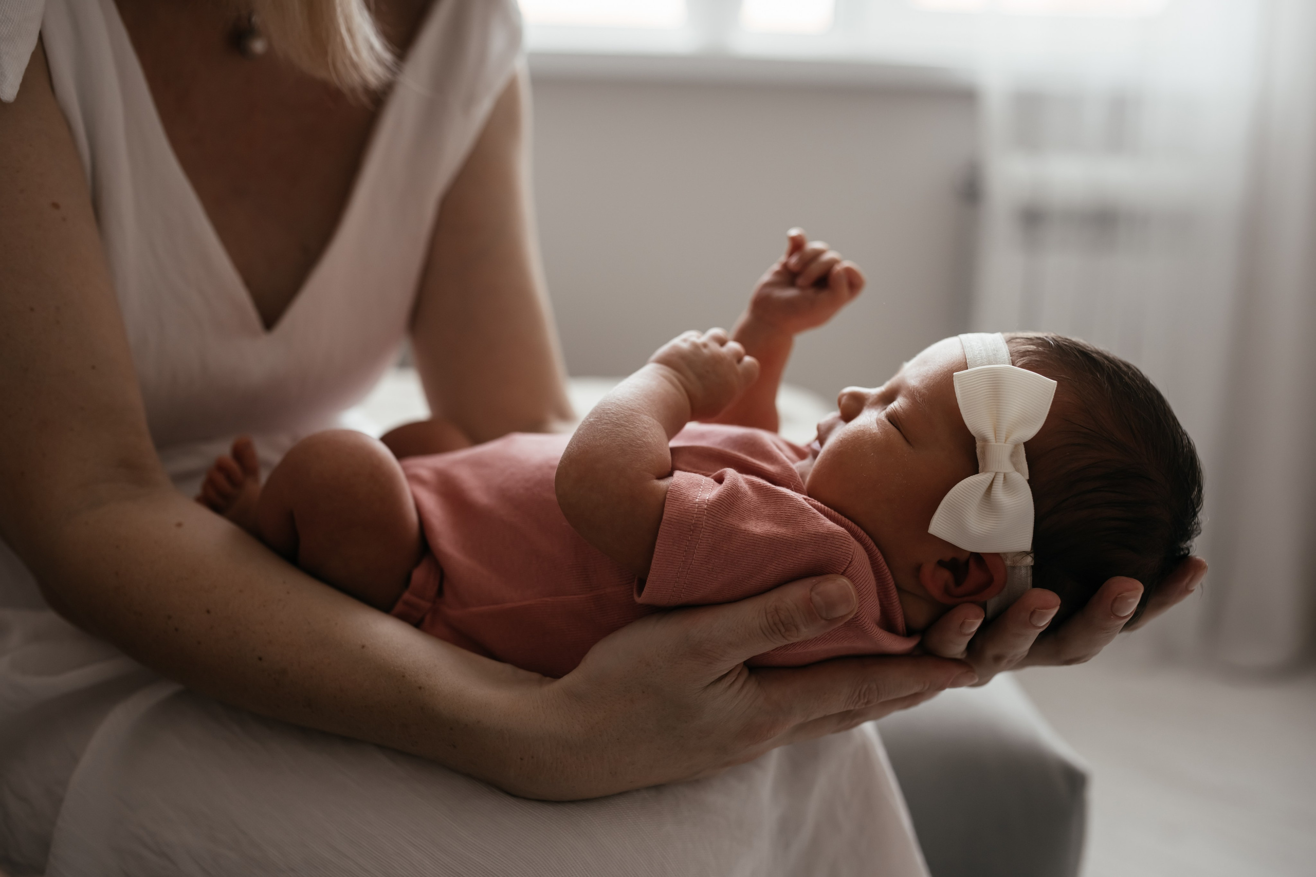 Первые дни Аси дома. Семейный фотограф в Томске Зарина Азизбаева