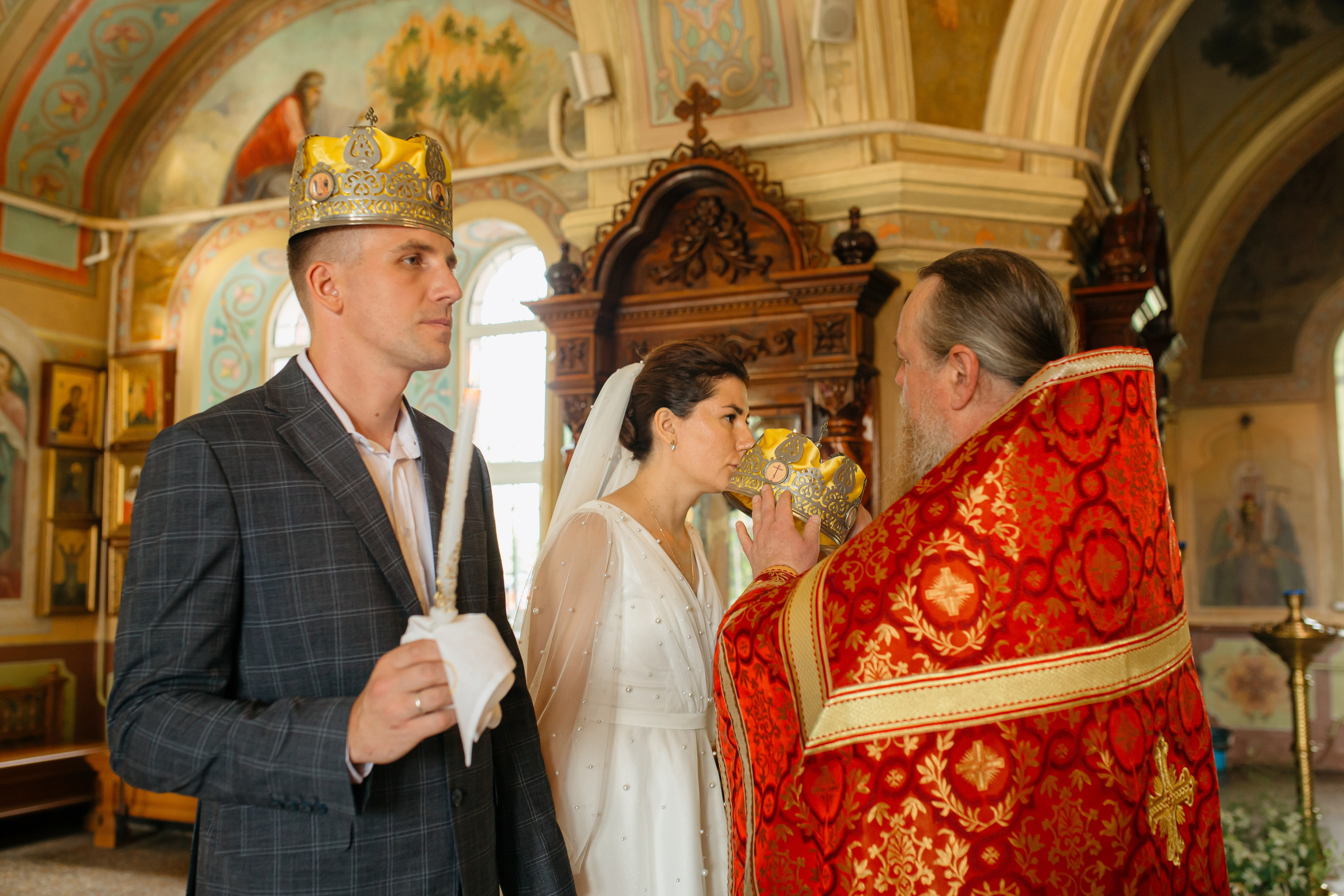 Церковь Покрова Пресвятой Богородицы в Осеченках г. Раменское. Свадебный и семейный фотограф