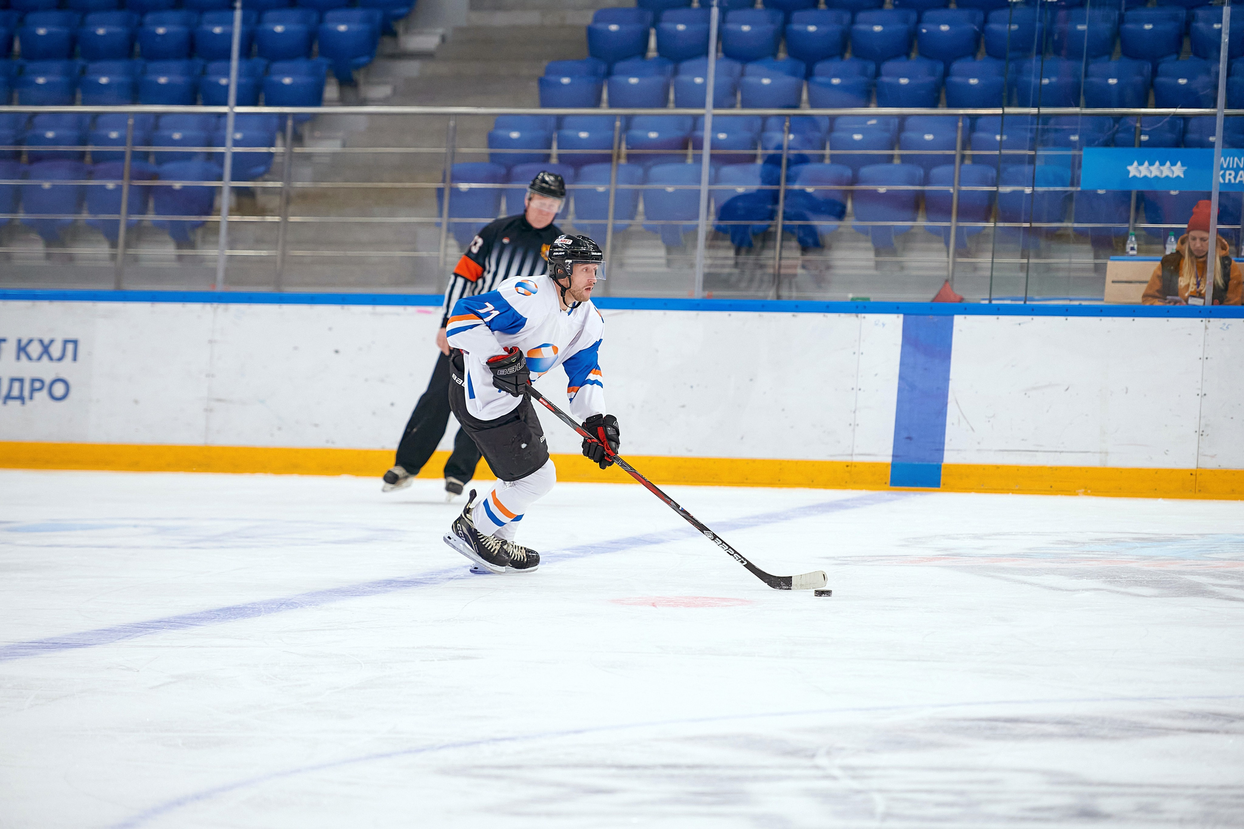 Портфолио репортажной фотосъёмки: Кристалл арена — Хоккей — РусГидро. Фотограф Яковлев Роман — Красноярск