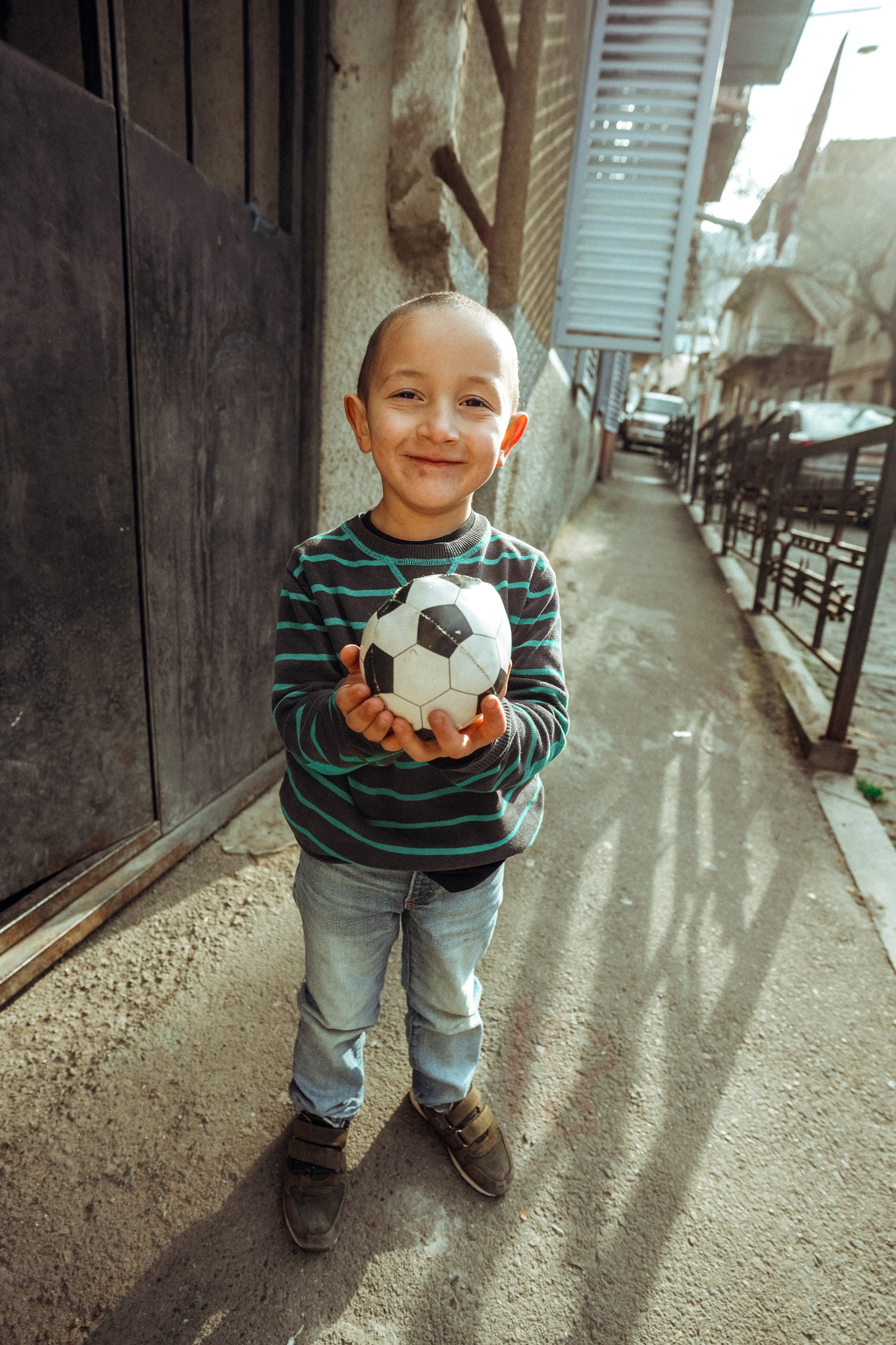 ТБИЛИСИ 2023-2024. Стрит-фотография, полная абсурда, идиотизма и красоты