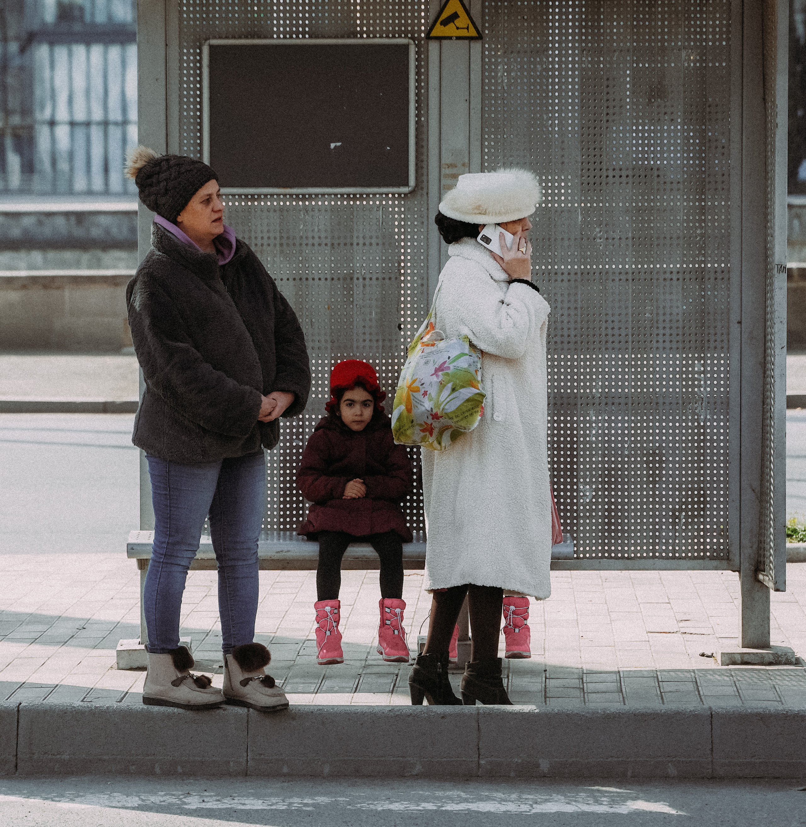 ТБИЛИСИ 2023-2024. Стрит-фотография, полная абсурда, идиотизма и красоты