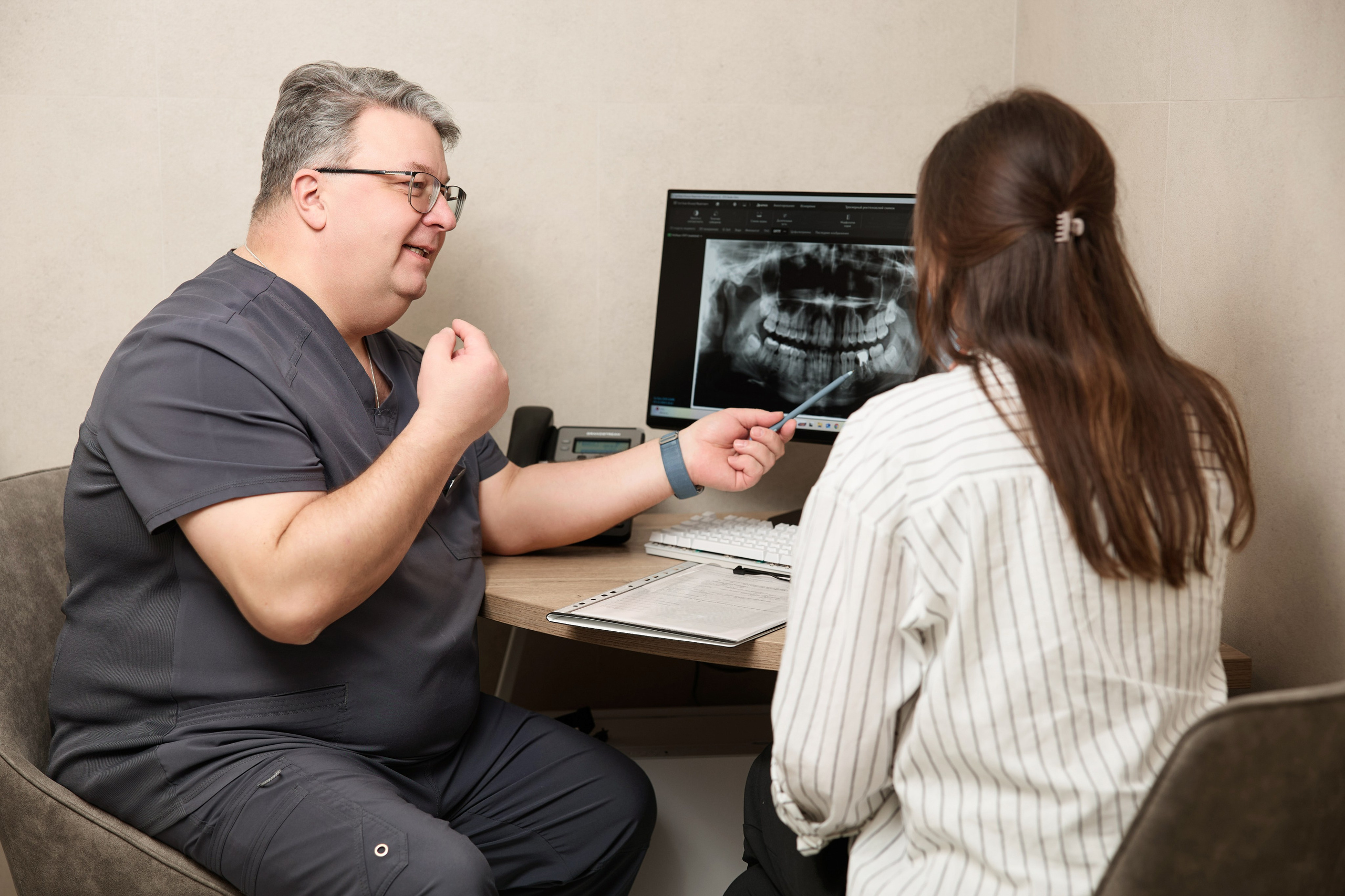 Фотосессия стоматологии Шустовы в Екатеринбурге