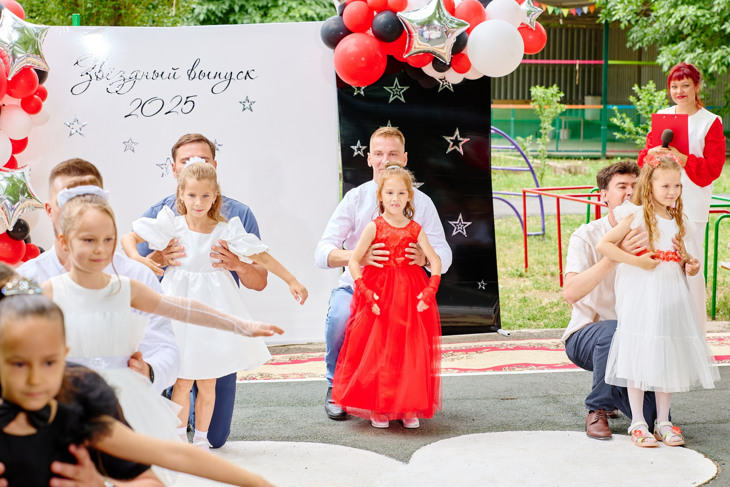 Выпускной 45 сад. Фотограф Выпускные альбомы Таганрог Сергей Коробченко