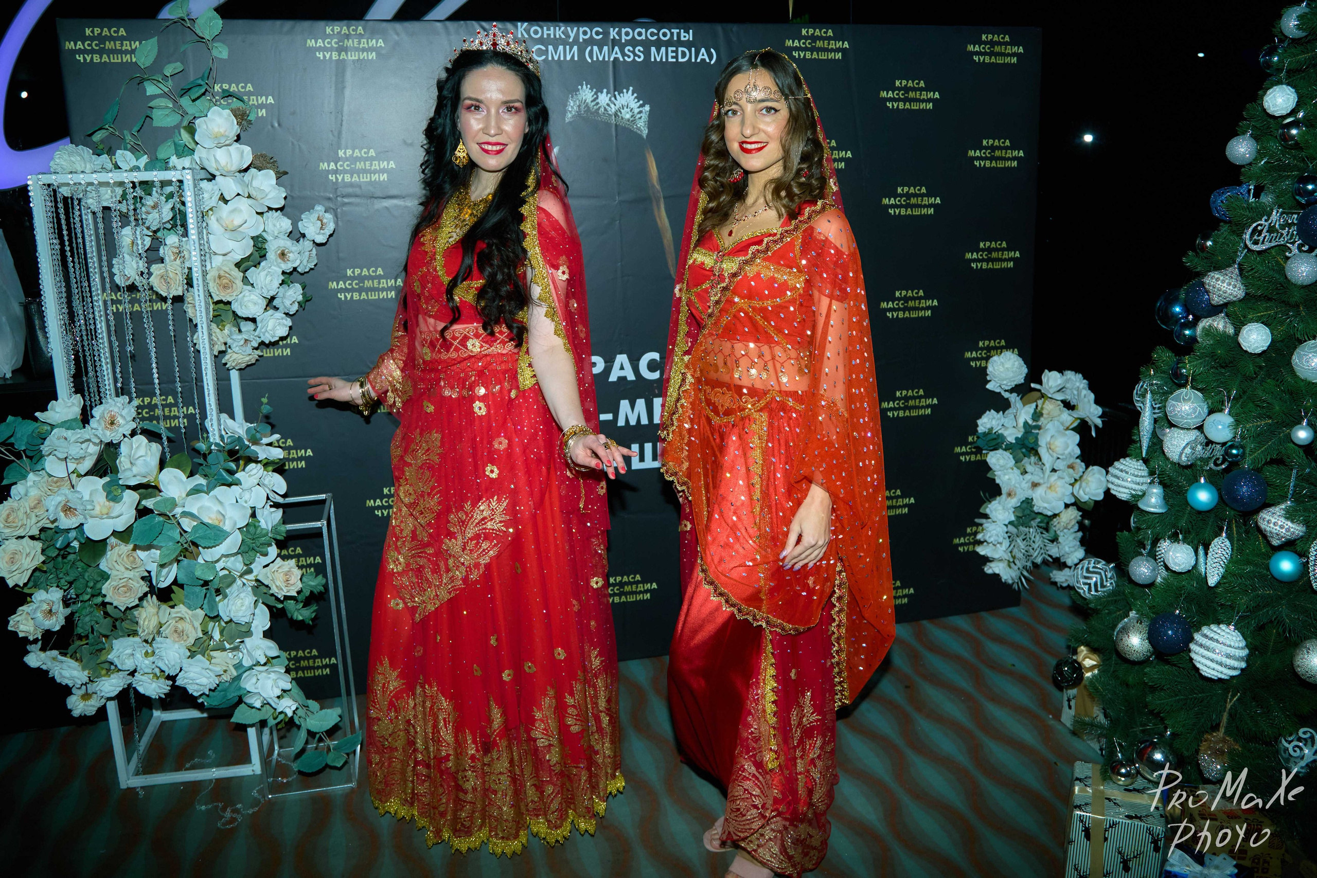 Фотозона КРАСА МАСС-МЕДИА ЧУВАШИИ. Владимир Суздалов (ProMaXe) — Портретный фотограф, тематические фотосессии в Чебоксарах