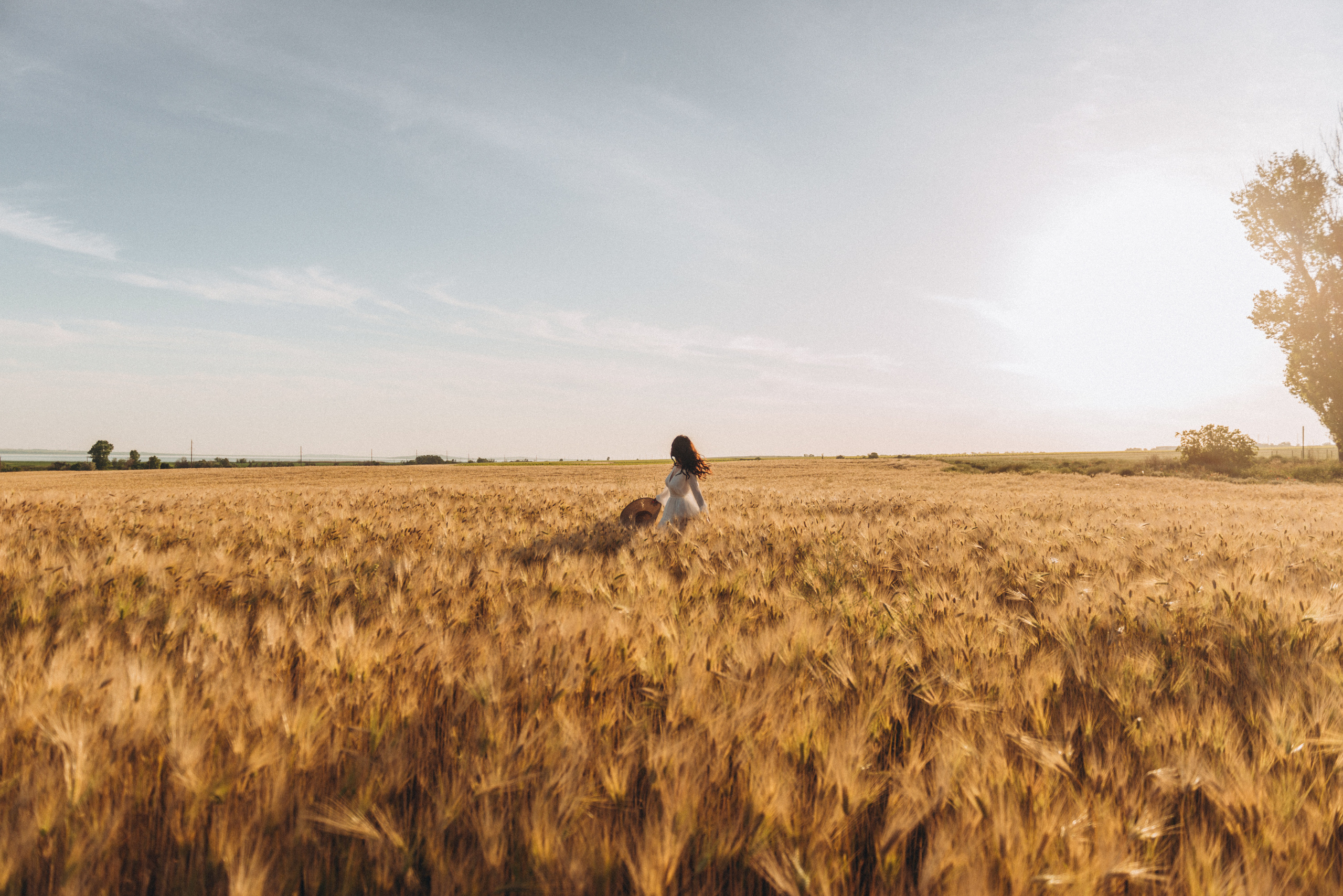 Красотка Таня и поле. Свадебный и семейный фотограф город Темрюк Фотостудия Темрюк