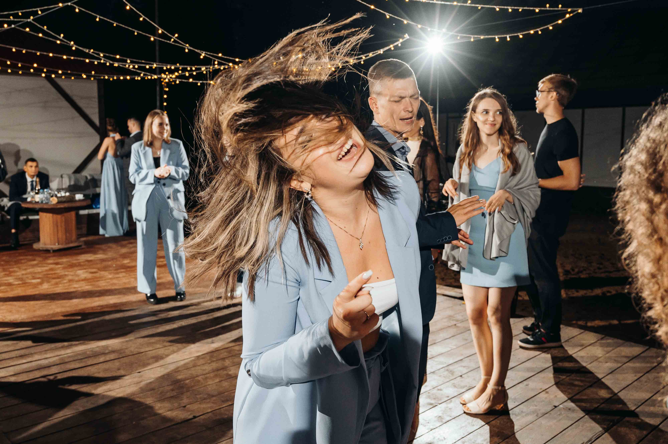 Свадебная фотосессия и прогулка на свежем воздухе. Свадебный и семейный фотограф в Котласе Никита Попов