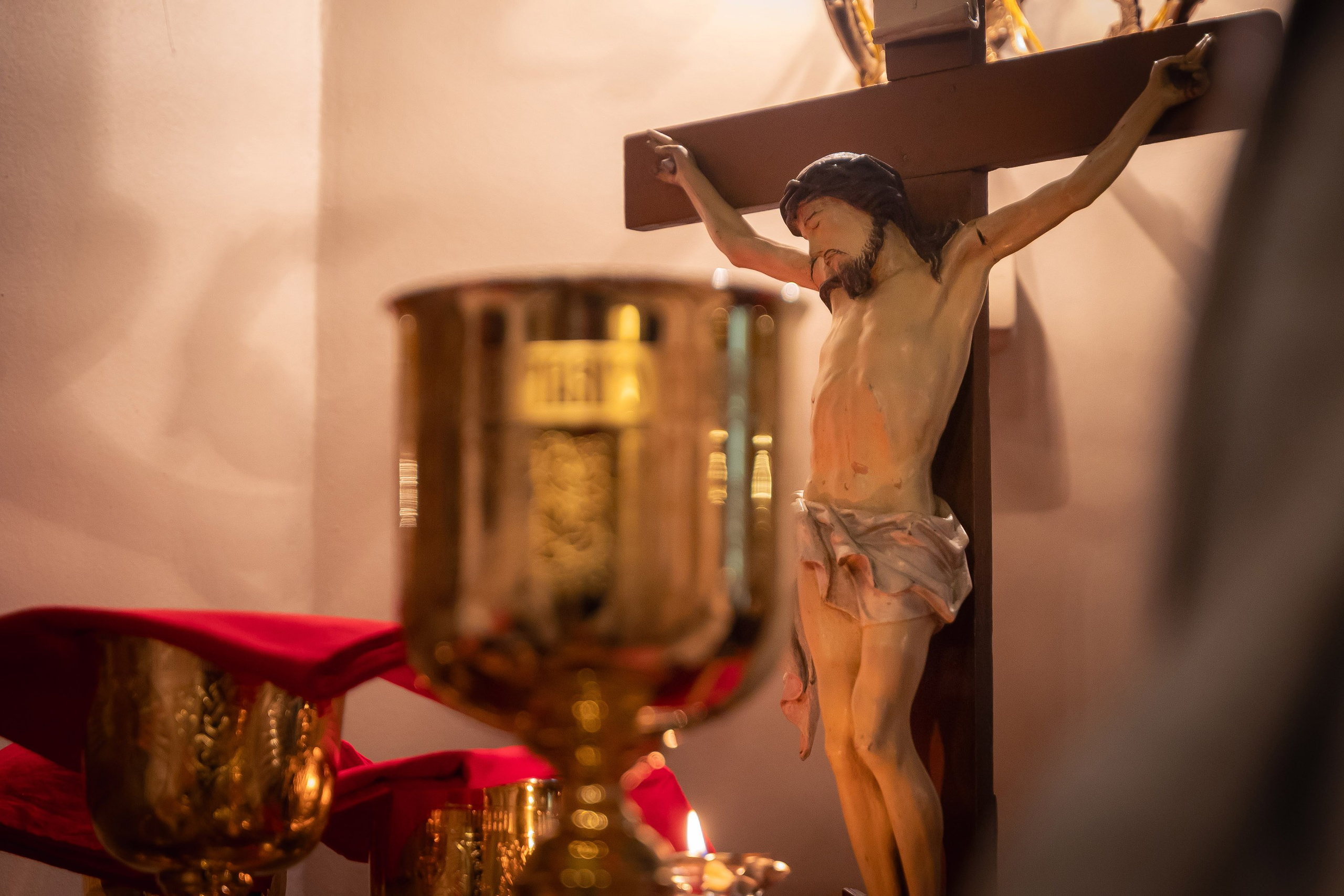 Богородский храм. Пасха. Полунощница, Божественная литургия. Антон и Татьяна Денисенко — В храме