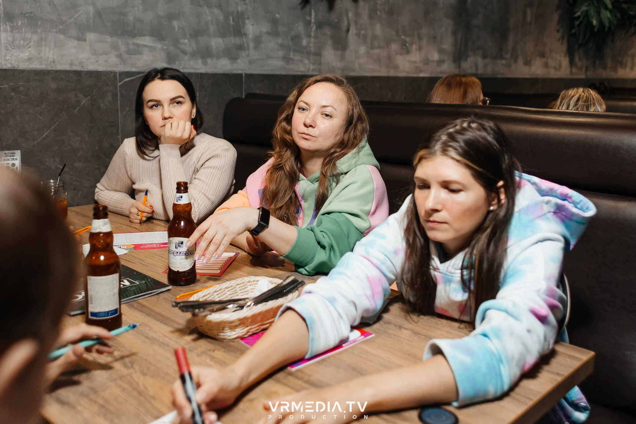 WoW QuiZ в баре «Друзья»