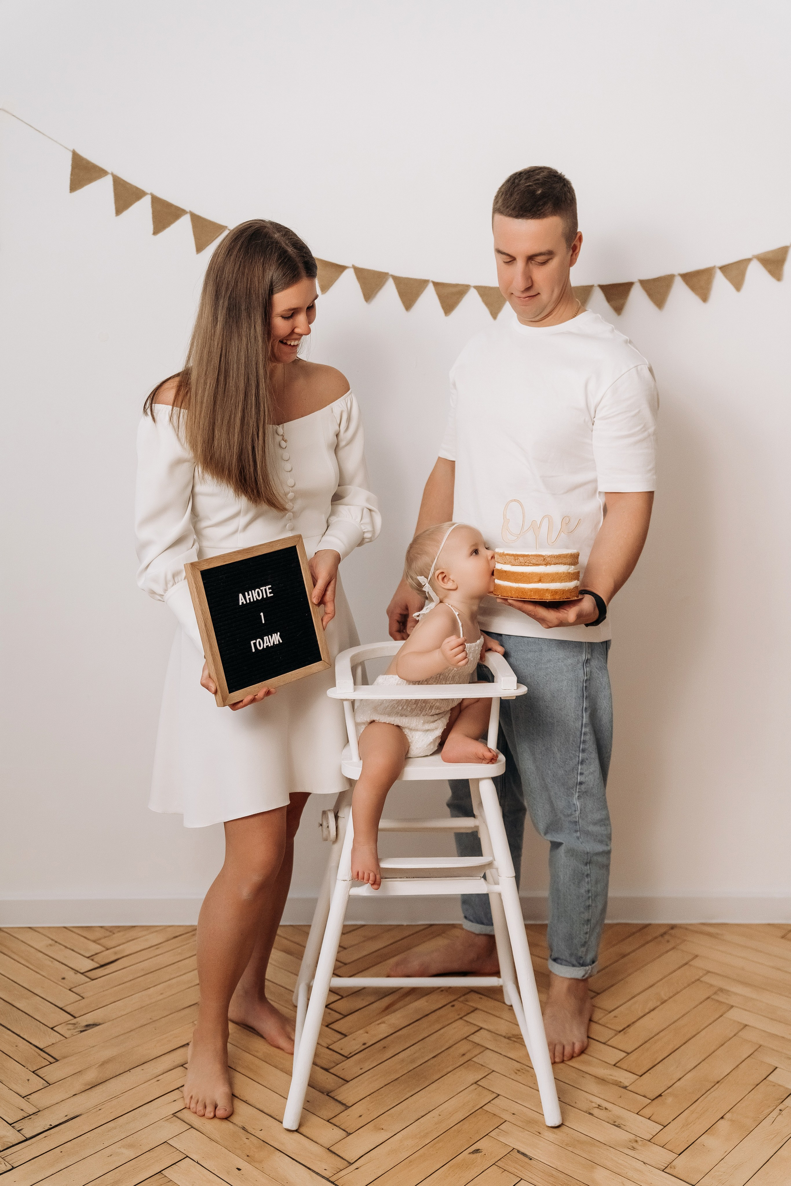 Фотосессия на годик Анюте. Семейный фотограф СПб Анастасия Василь. Фотосессия на годик