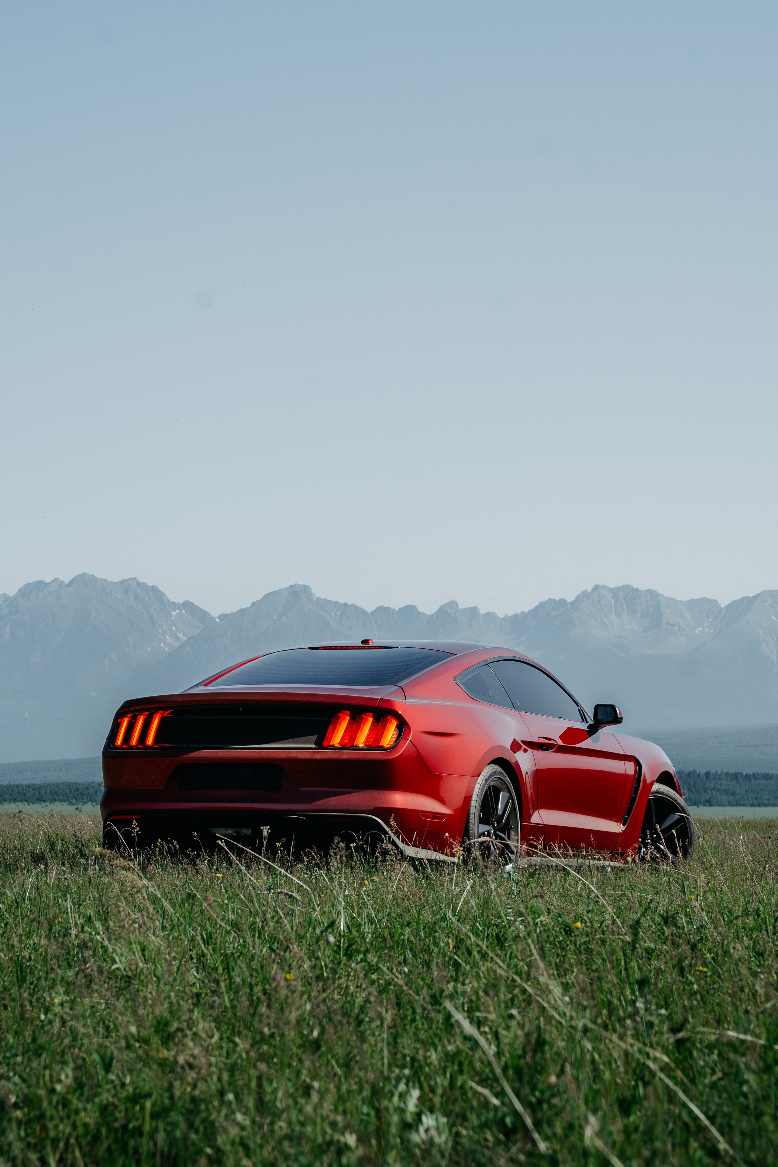 Ford Mustang. Фотограф, видеограф и пилот дрона на Байкале