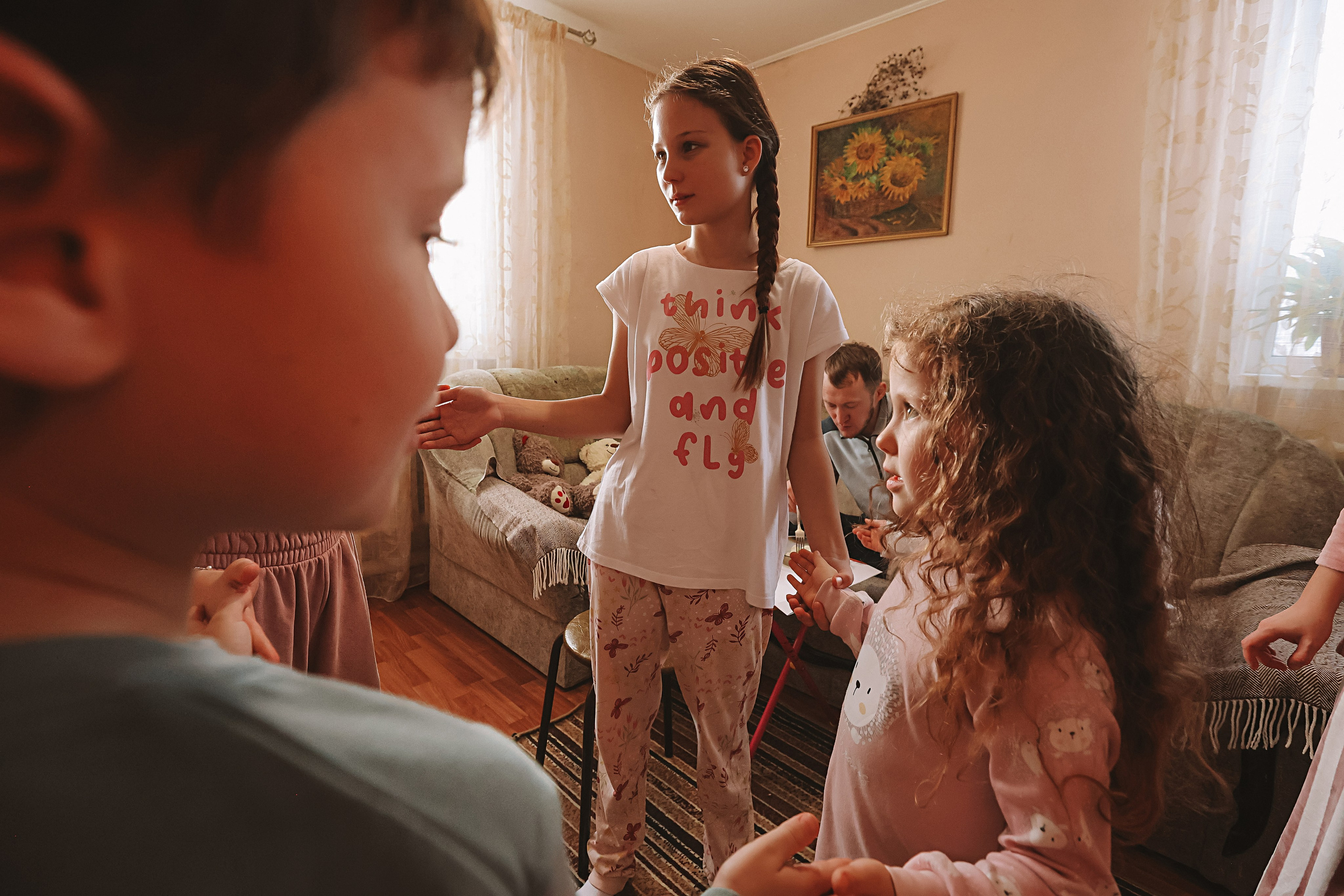 Большая семья репортаж. Семейный фотограф Тюмень, фотограф на роды Салмина Мария