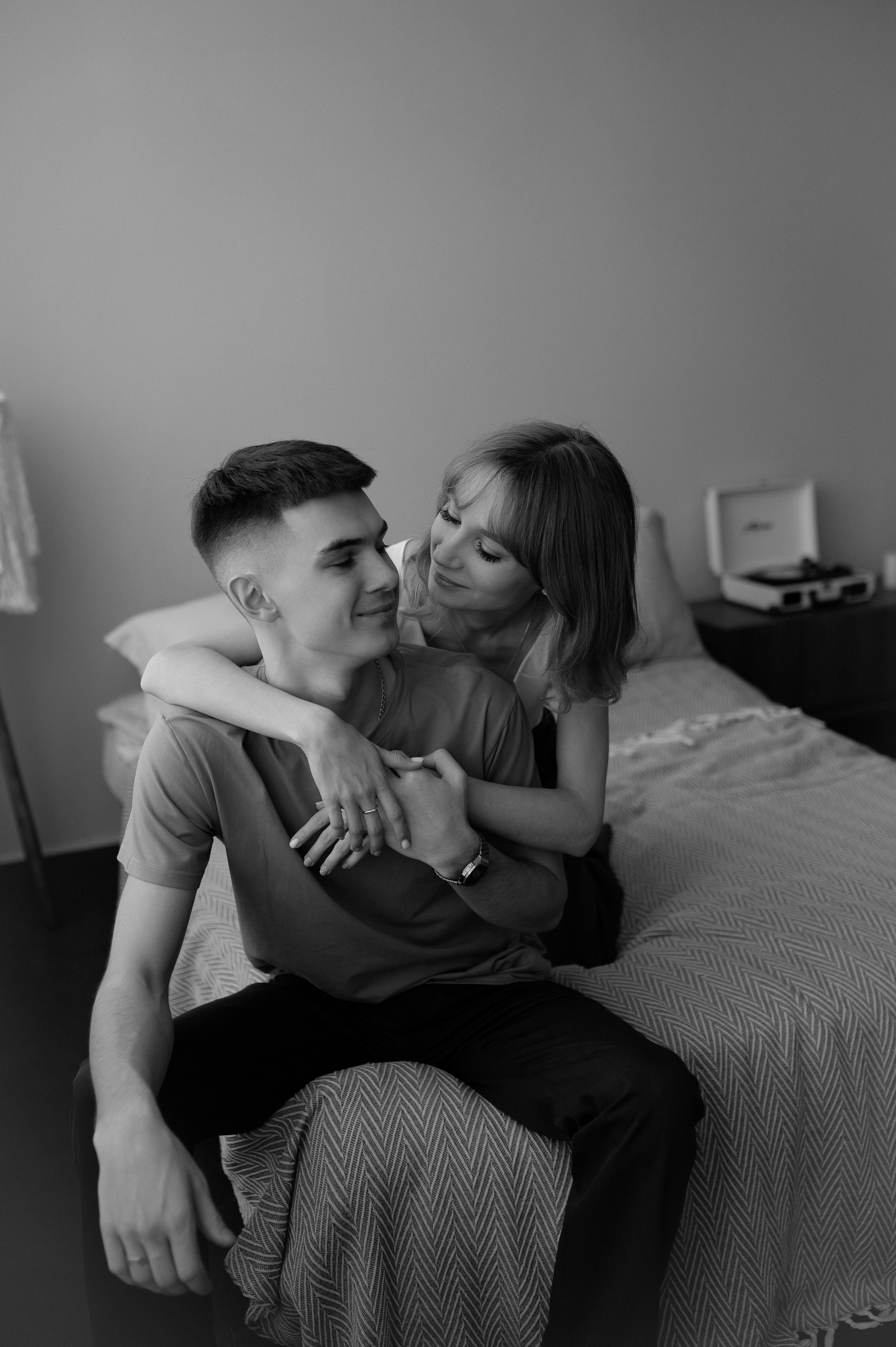 Love is…. Твой личный проводник к красивым фотографиям в Старом Осколе