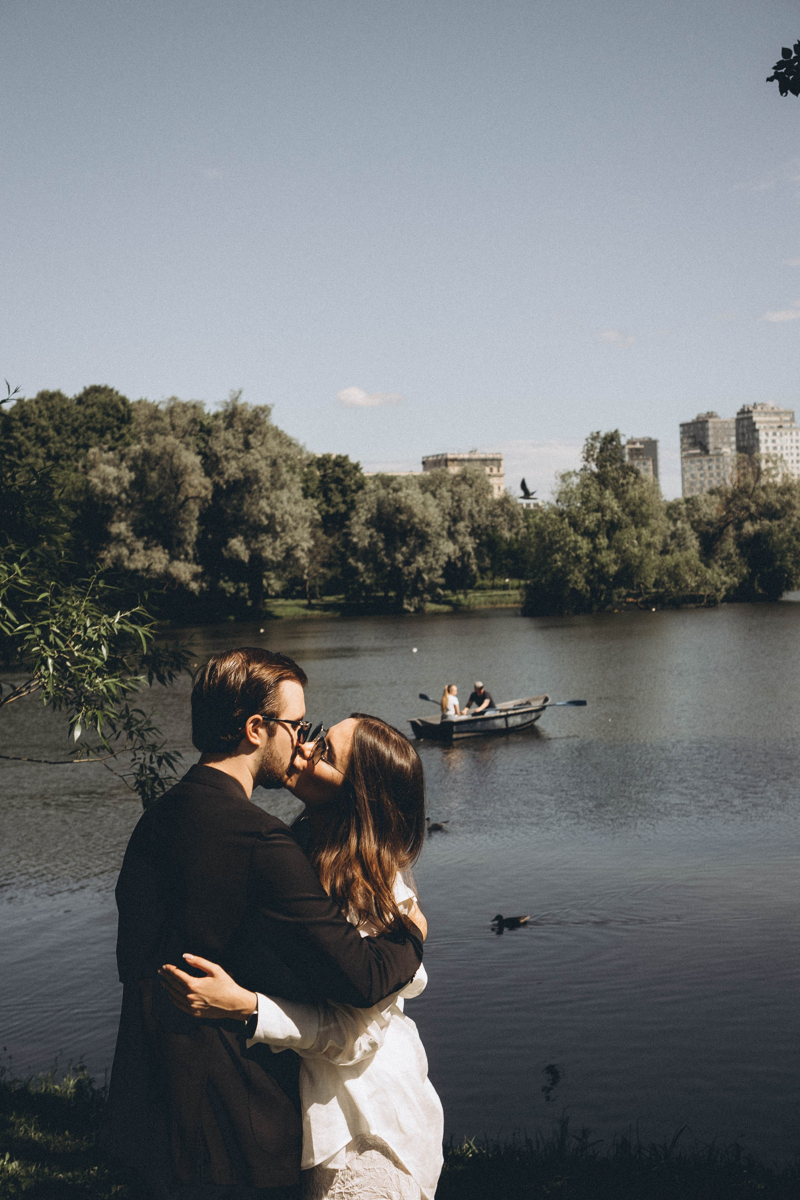 СВАДЕБНАЯ СЬЕМКА В ПАРКЕ ПОБЕДЫ И ПРОГУЛКА ПО МОСКОВСКОМУ ПРОСПЕКТУ. Профессиональный фотограф, Санкт-Петербург — Виктория Богомолова
