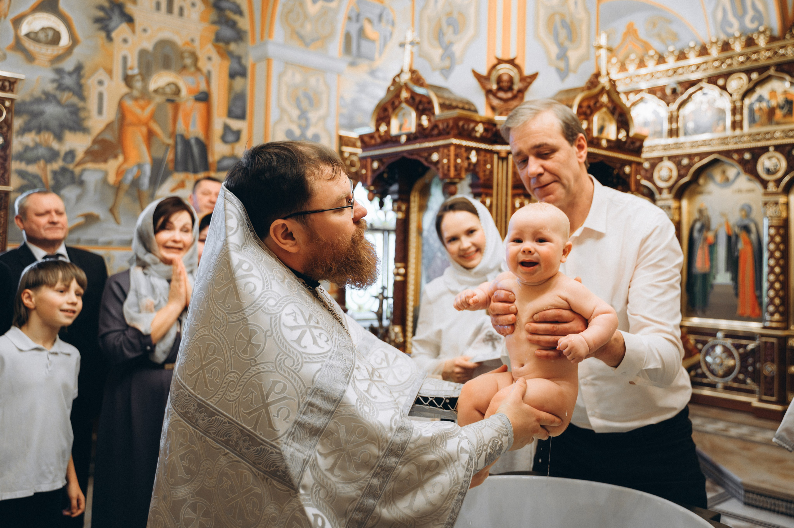 Крещение Фёдора (Храм Всех Святых) криптовый. Семейный фотограф в Минске Дарья Дреко