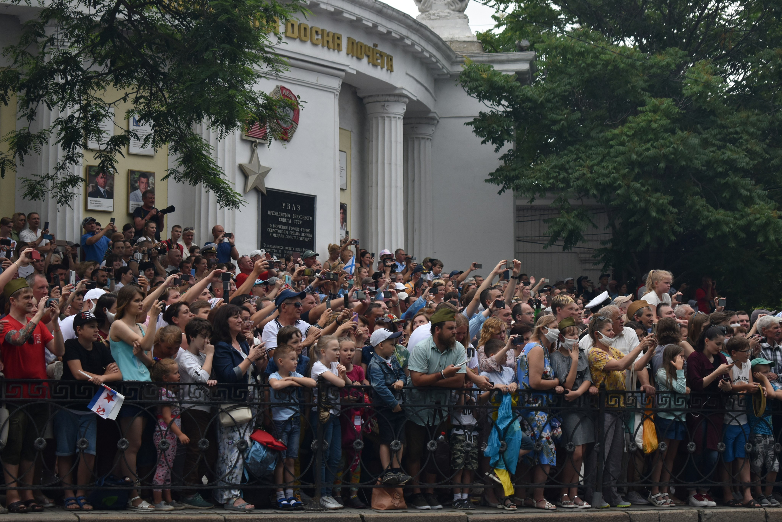 Парад Победы. Фотограф-ретушер в Крыму Юля Лобурец