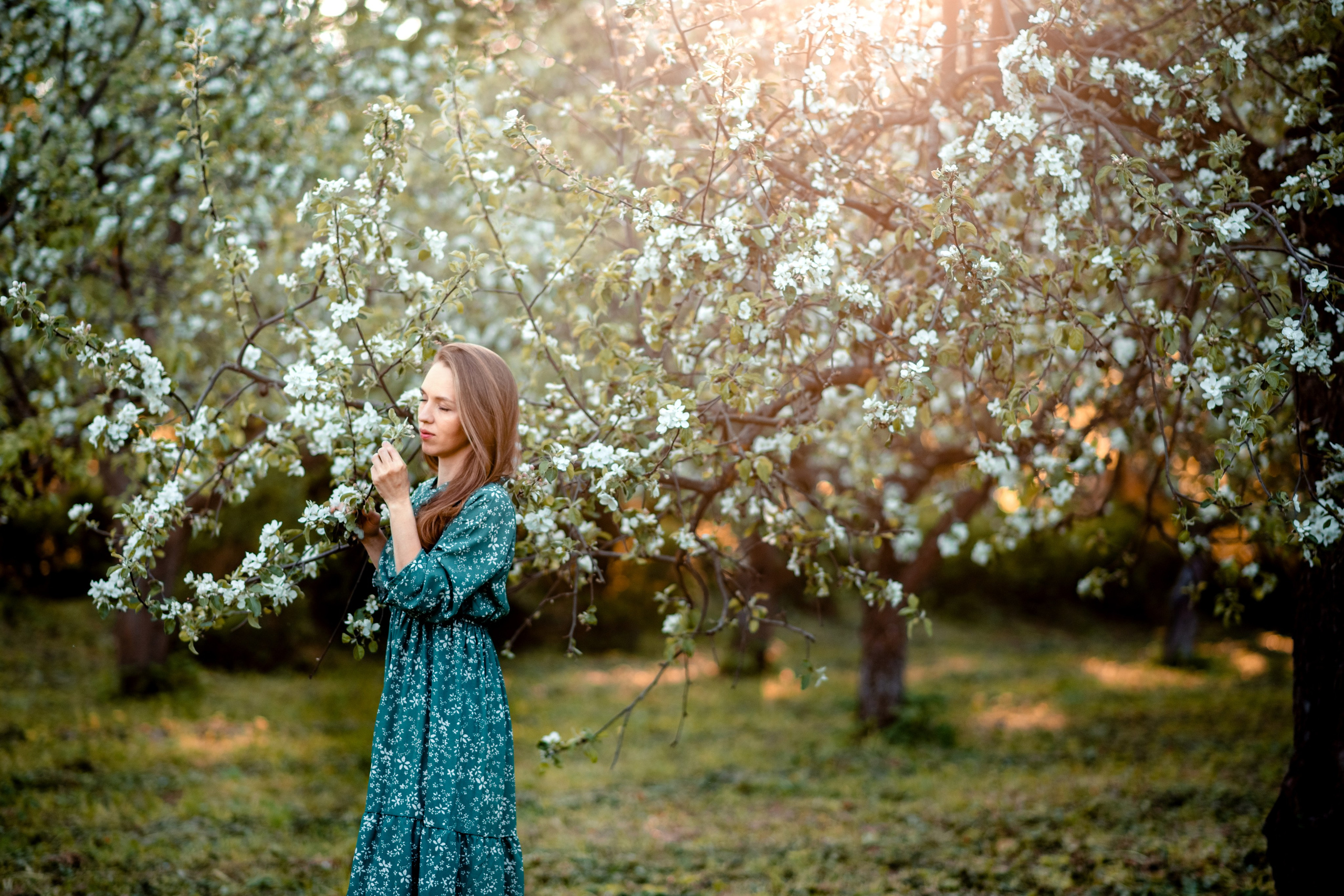 Семейная фотосессия в цветении. Ясная Поляна. Семейный и детский фотограф в Туле Светлана Воронкова