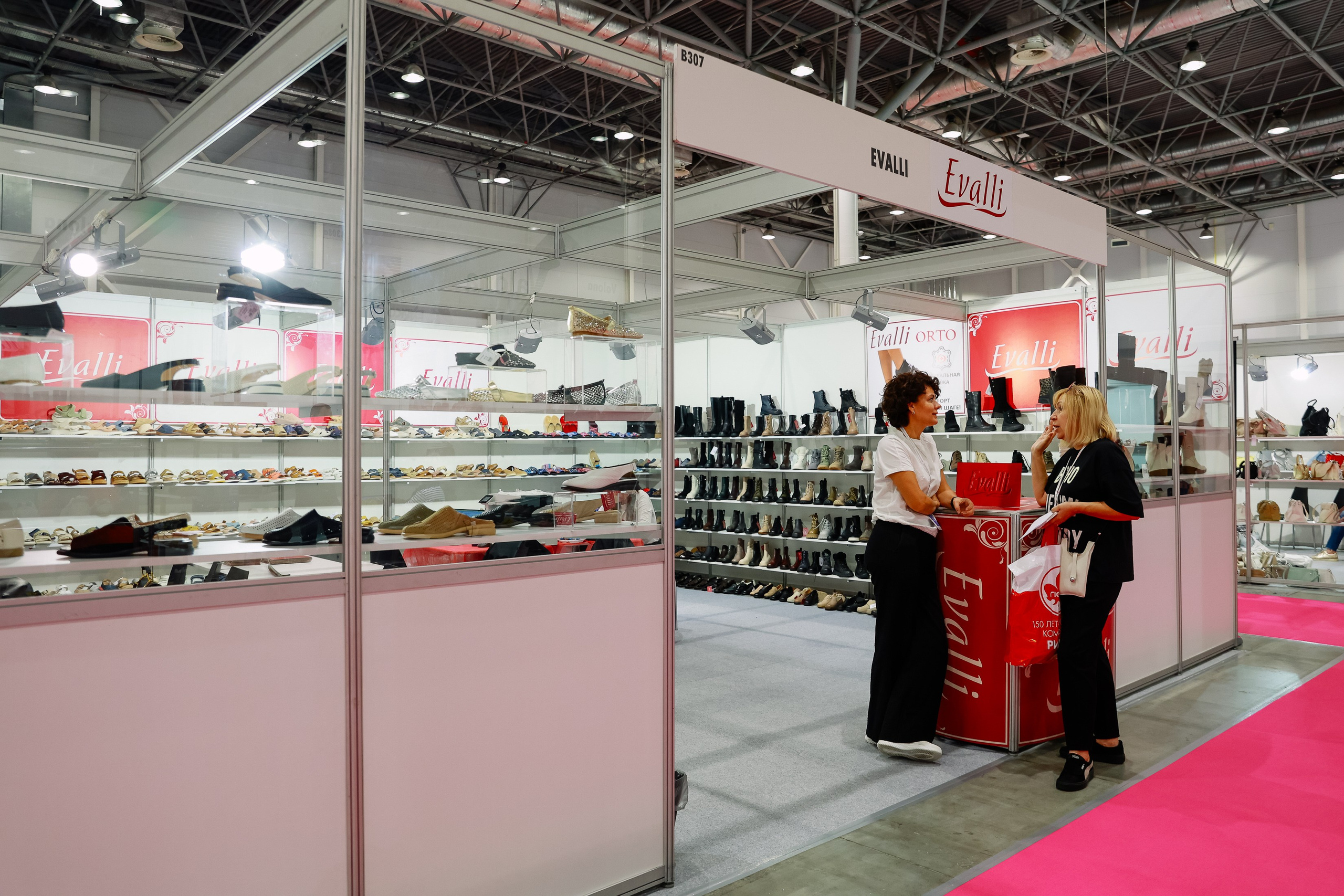 Обувная выставка Shoesstar в Экспоцентре. Фотограф Юлия Мальцева