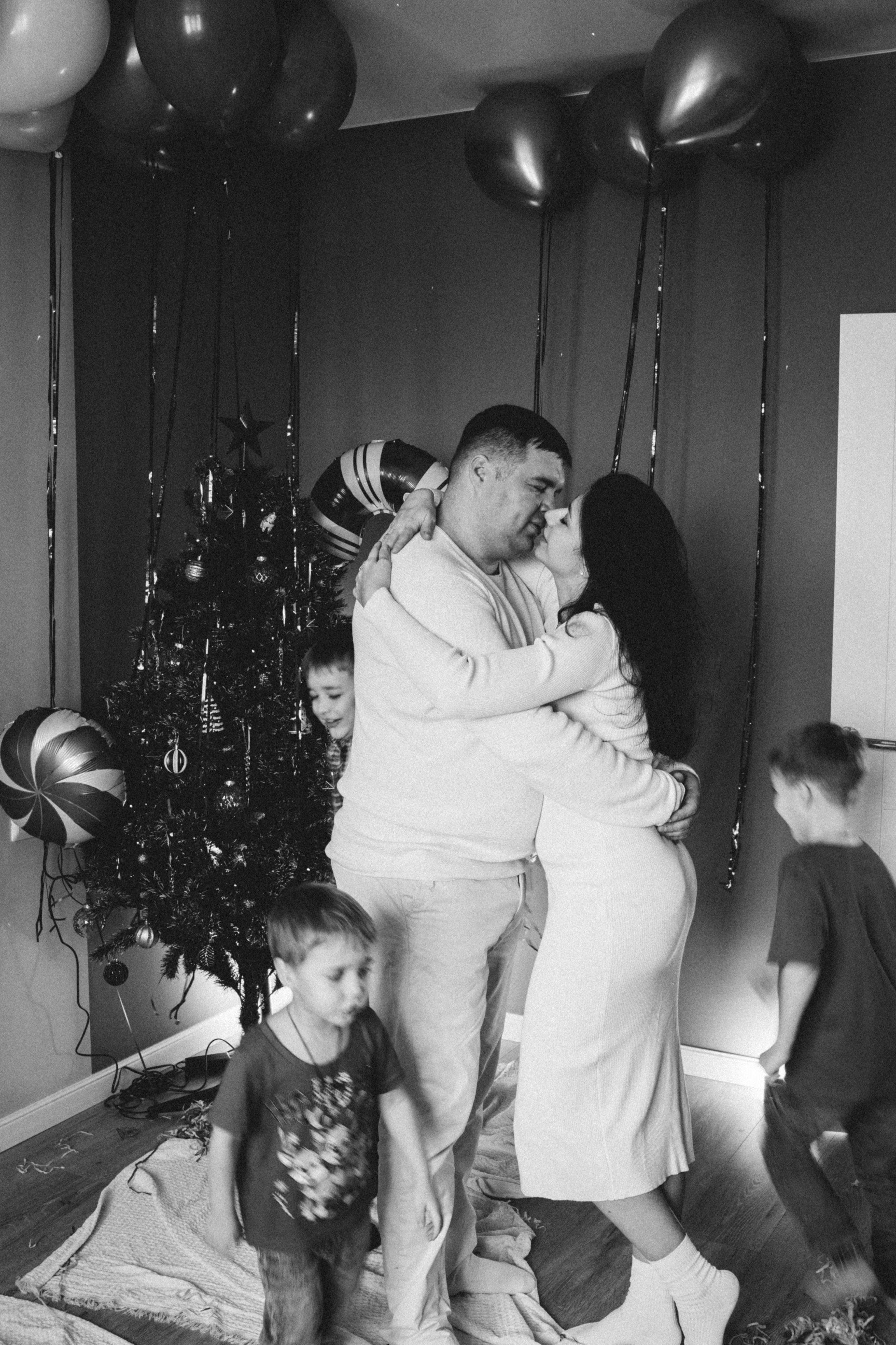 Семья — это тепло объятий и свет улыбок!. Фотограф Москва Светлана Кирюшина