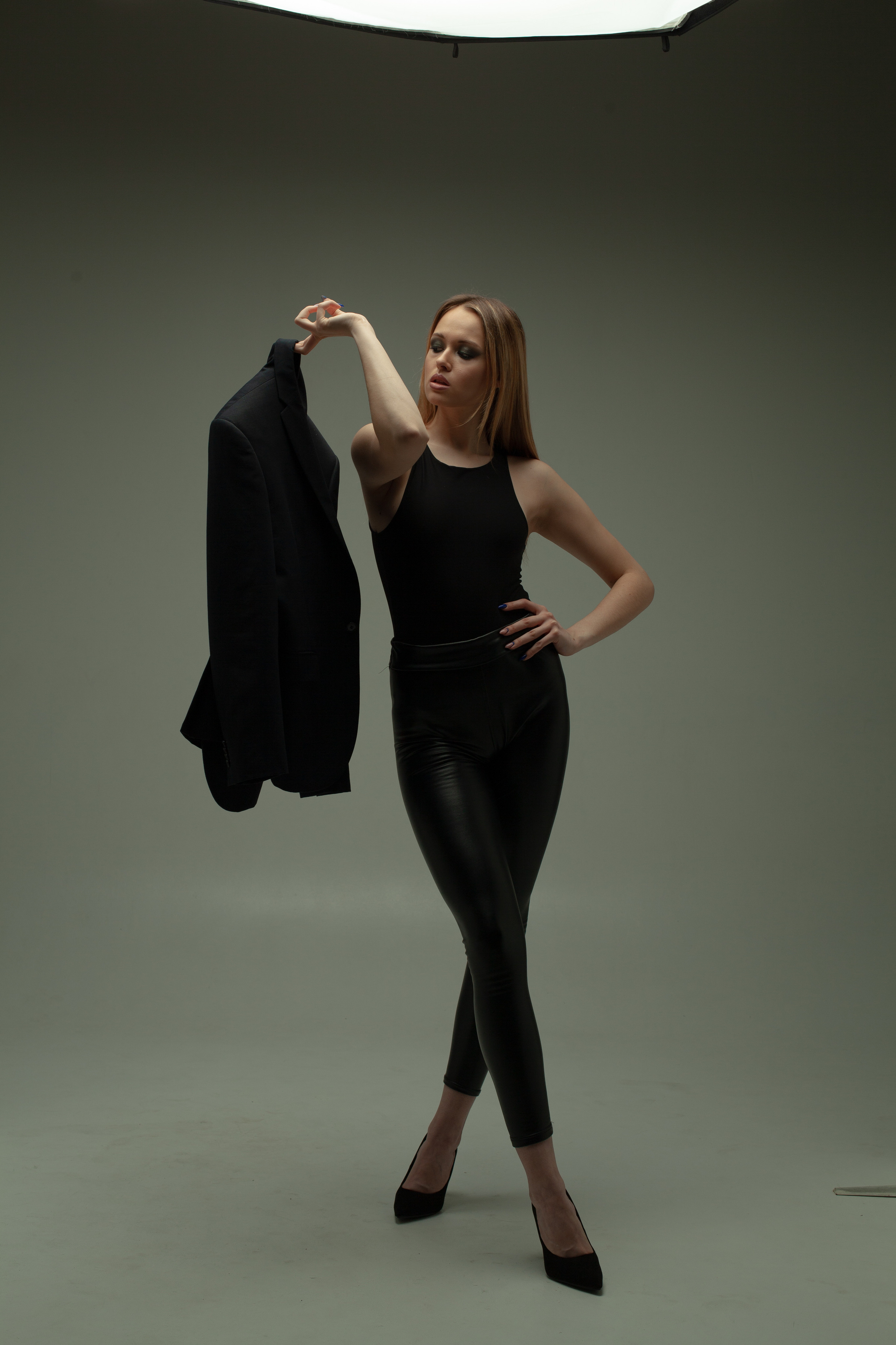 Илона в студии Модельные тесты. Портретный и семейный фотограф в Москве Владимир Крылаев