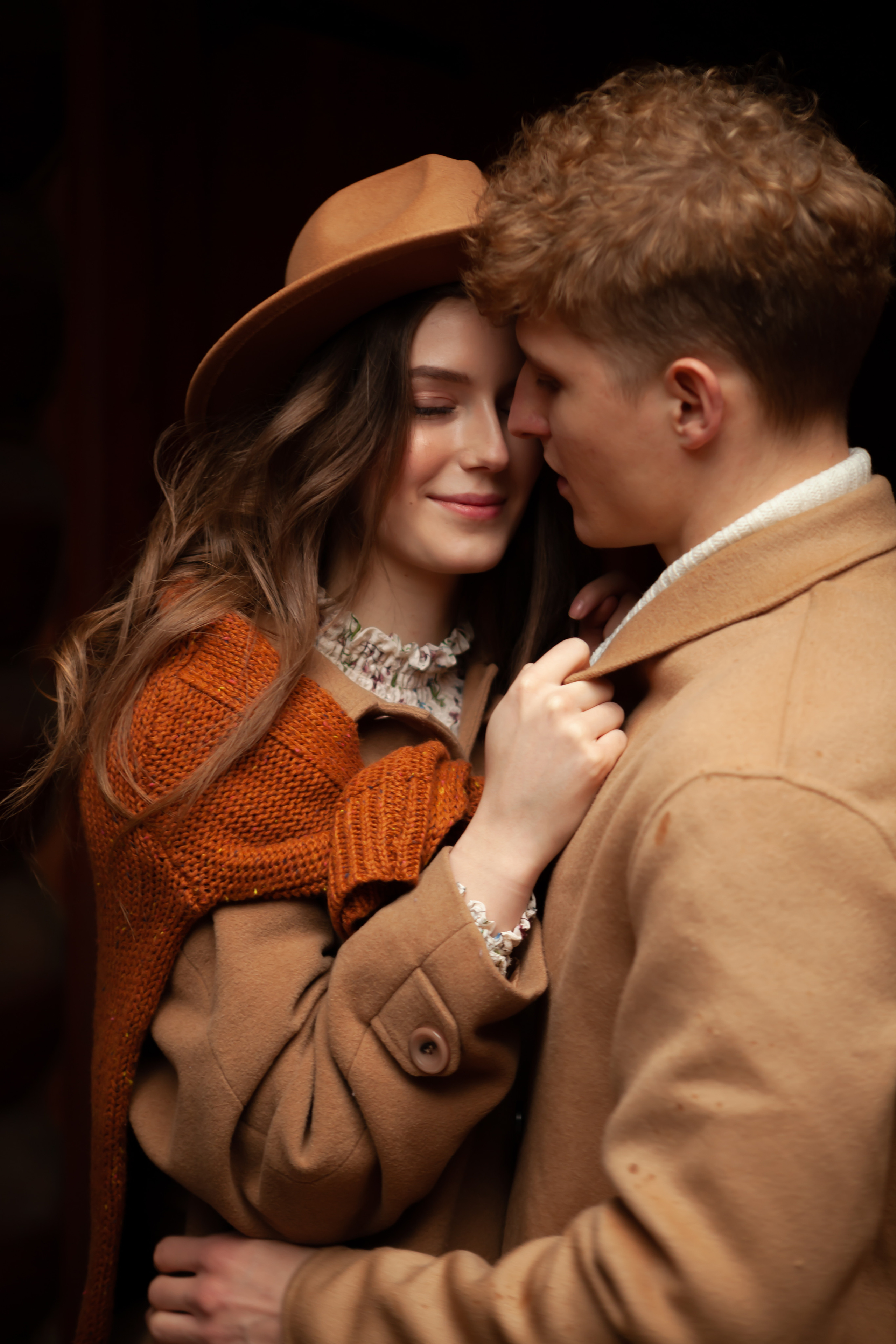 Love Story на улице, на природе. Портретный и семейный фотограф в Москве Владимир Крылаев