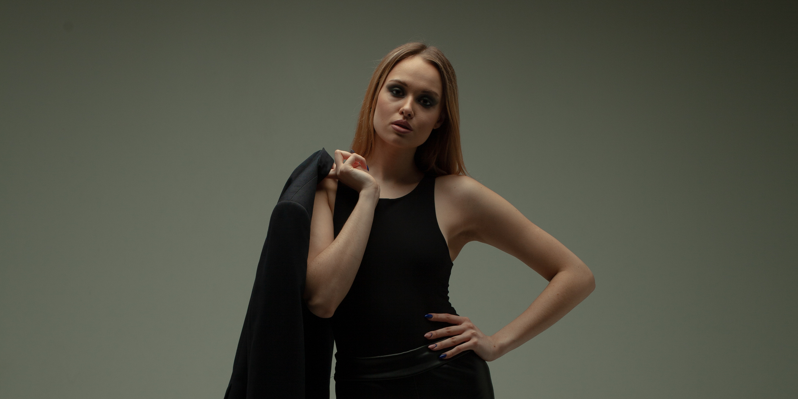 Илона в студии Модельные тесты. Портретный и семейный фотограф в Москве Владимир Крылаев