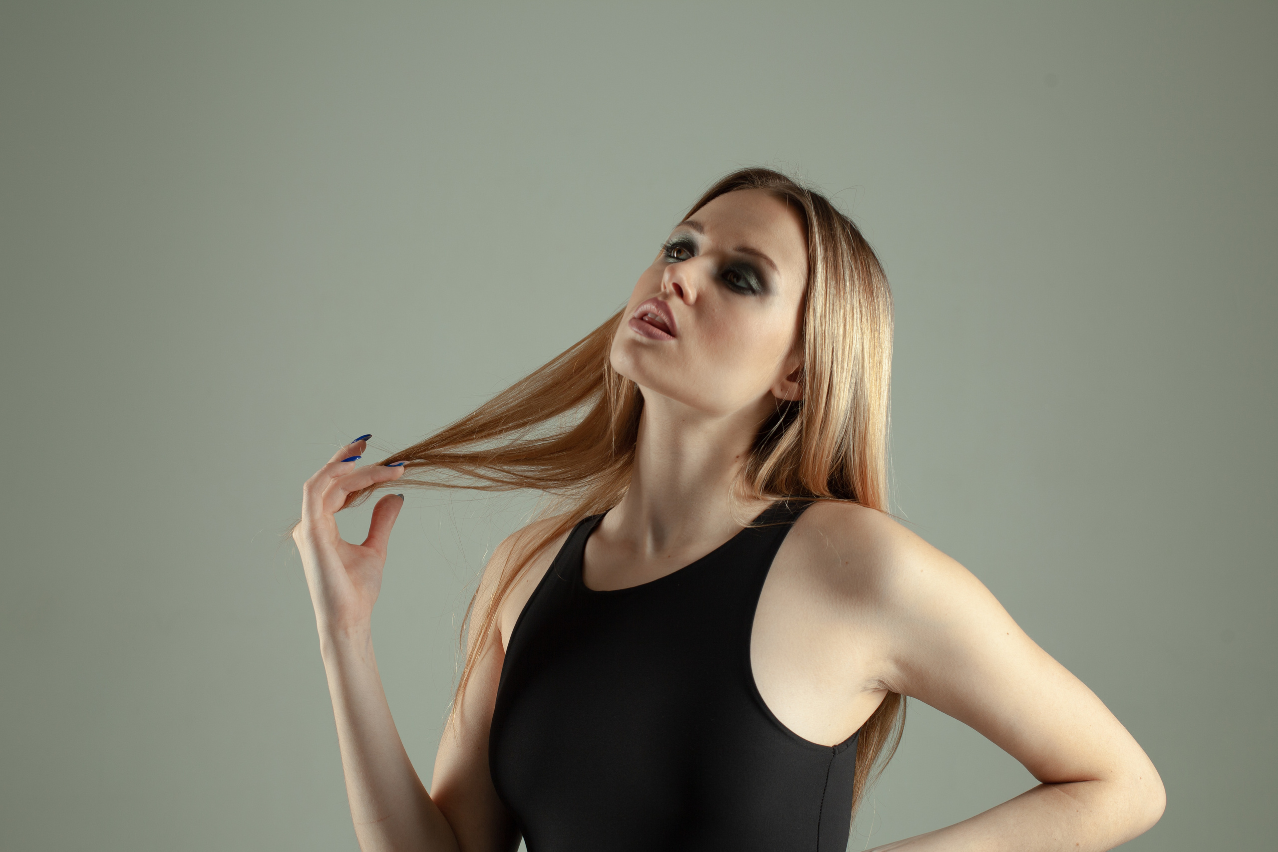 Илона в студии Модельные тесты. Портретный и семейный фотограф в Москве Владимир Крылаев