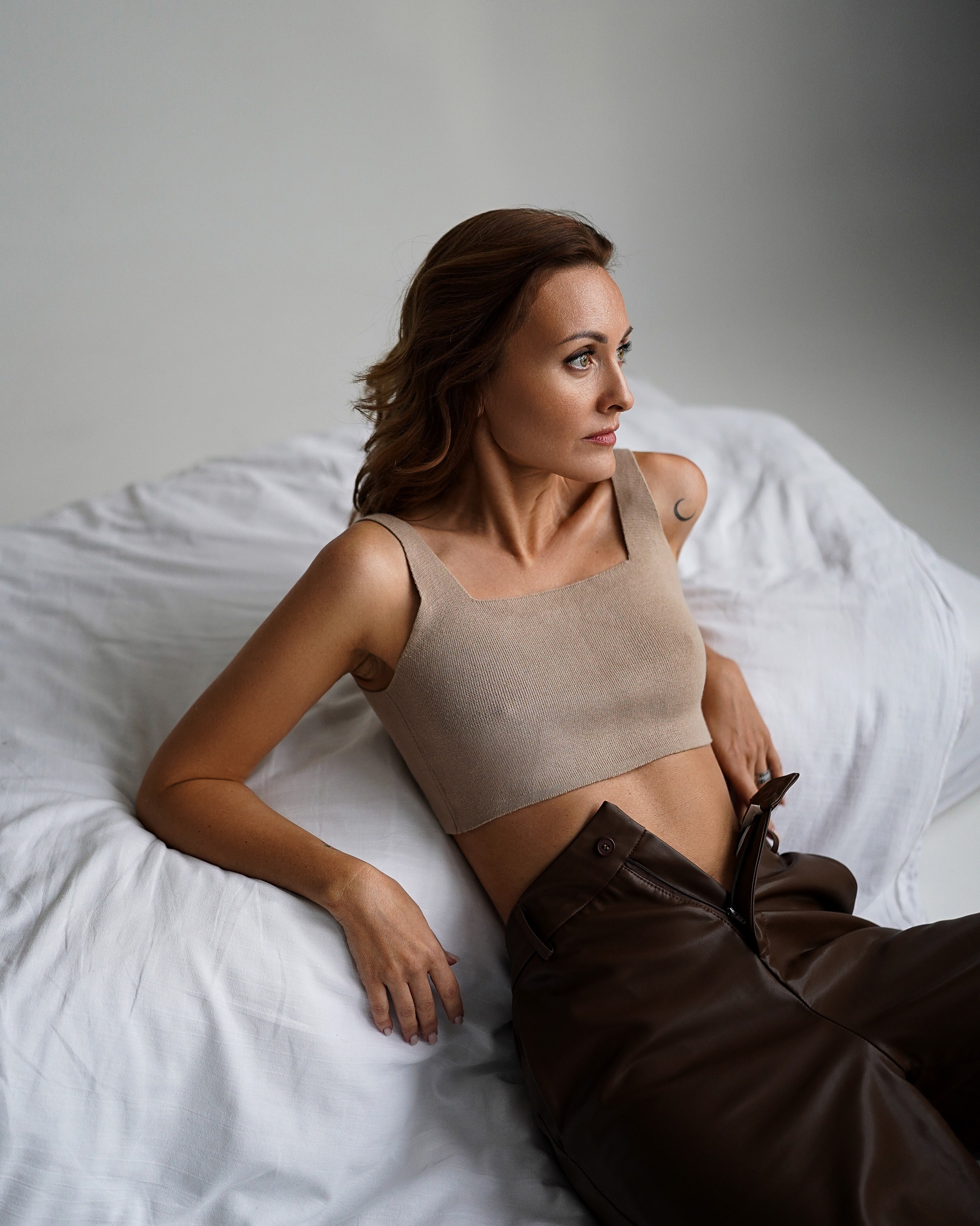 ЖЕНСКИЕ СЪЕМКИ. ЖЕНСКИЙ ФОТОГРАФ КРИСТИНА ВИГЕЛЬ