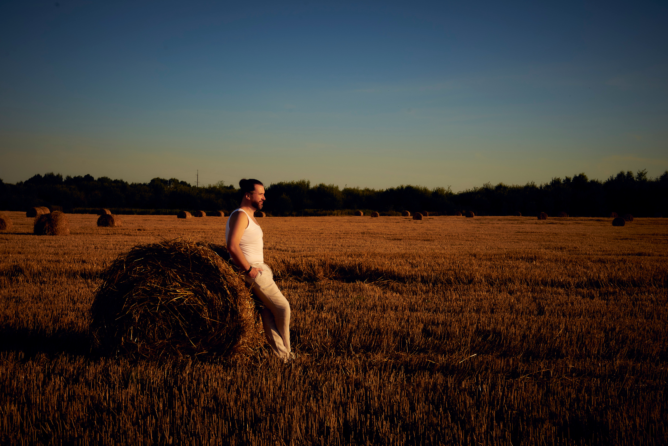 Стога сена 13.08.22. Фотограф Мария Оленева