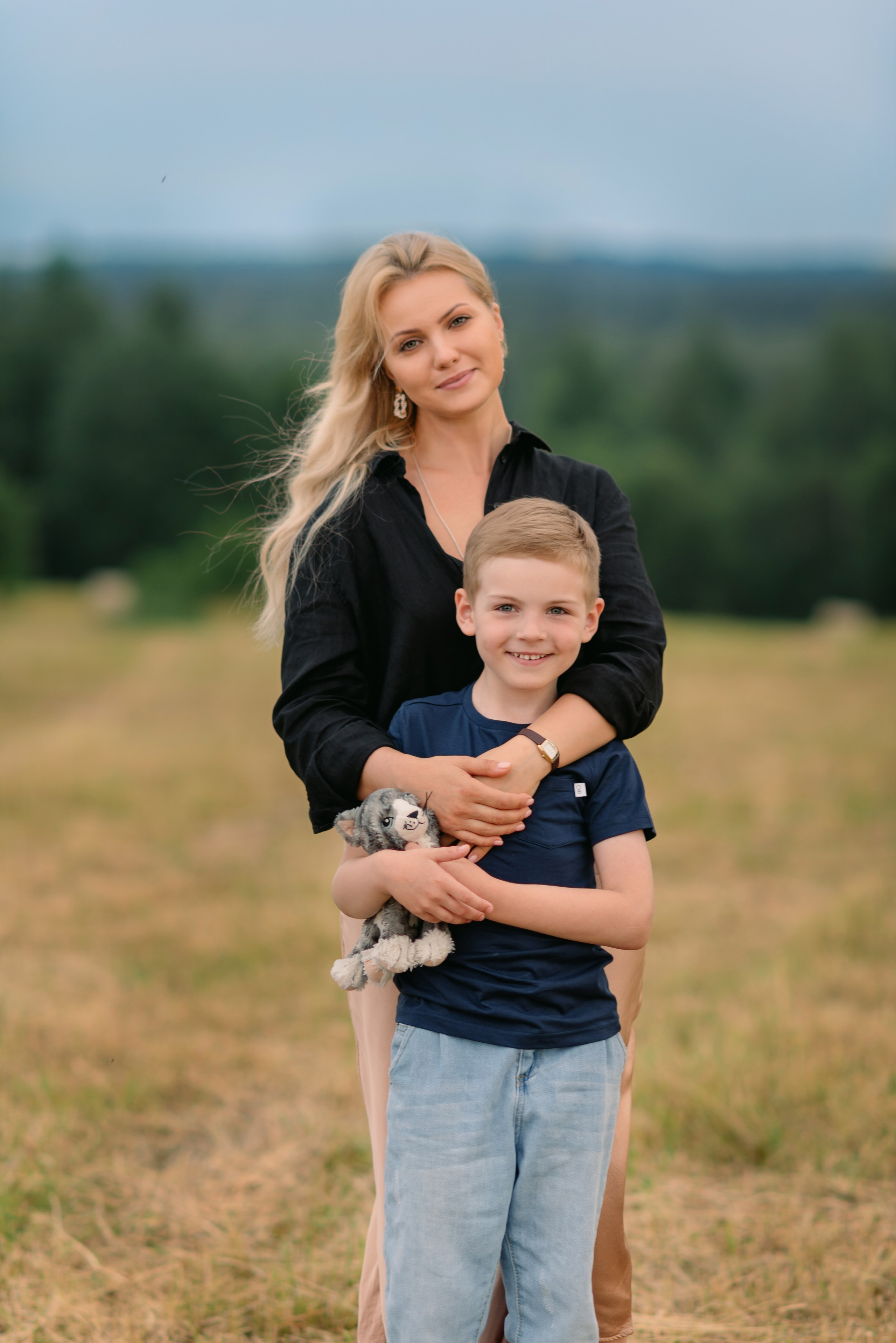 Фотосессия в стогах. Фотограф Юлия Кондратьева