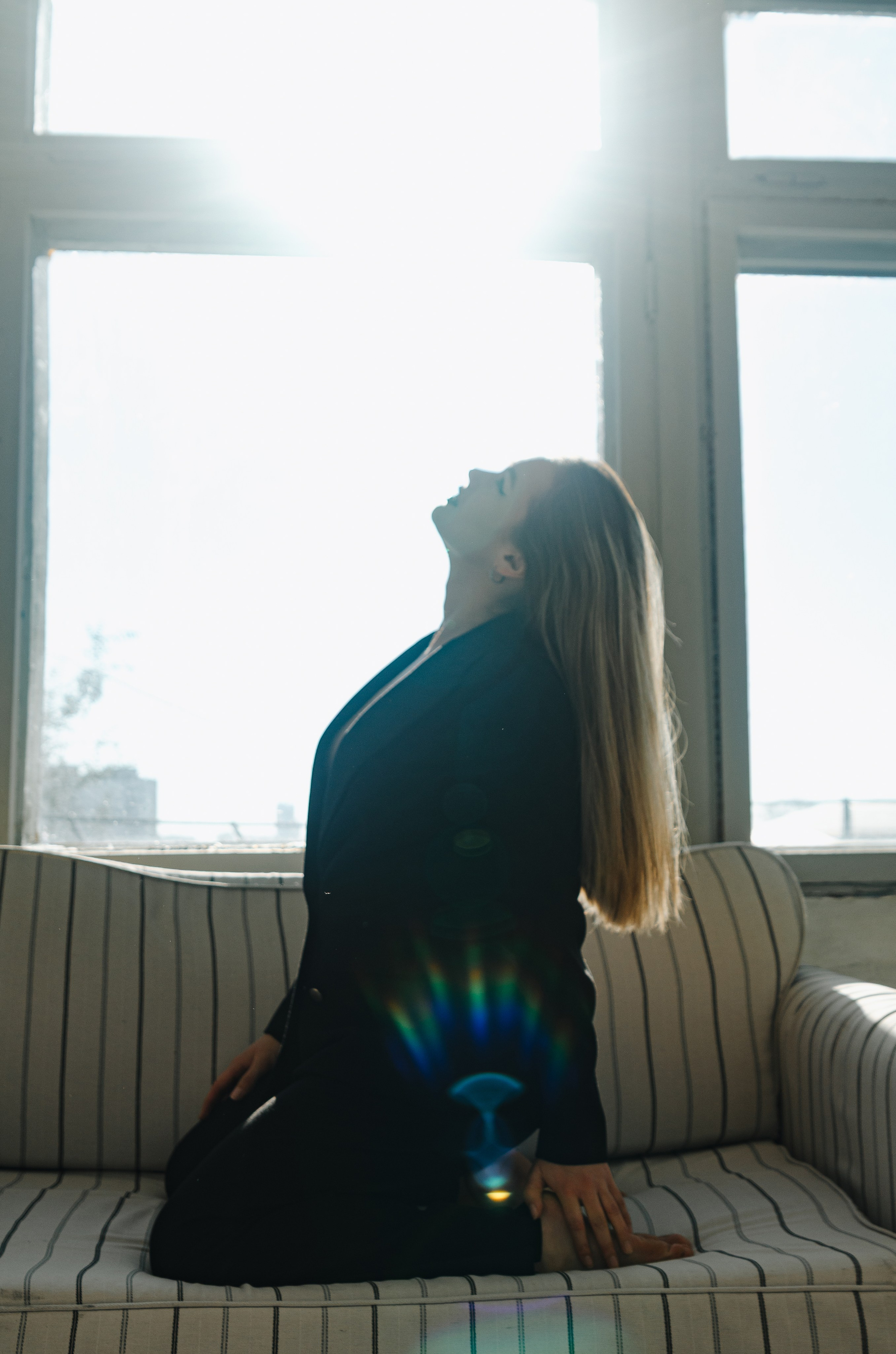 Женская фотосессия в стиле минимализм. Денисова Аля — фотограф для парных съемок и индивидуальных историй в Барнауле