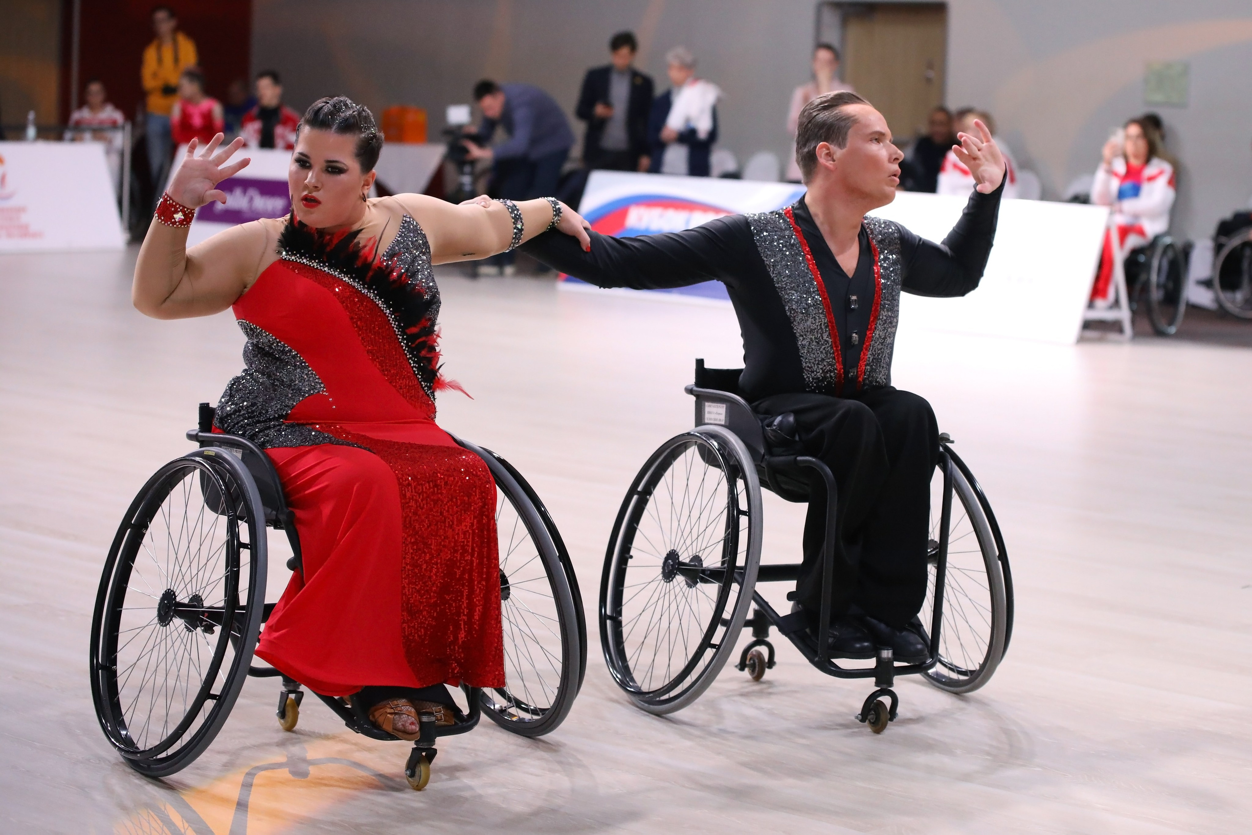 Танцы на колясках. Спортивный фотограф в Санкт-Петербурге Наталья Ксенофонтова