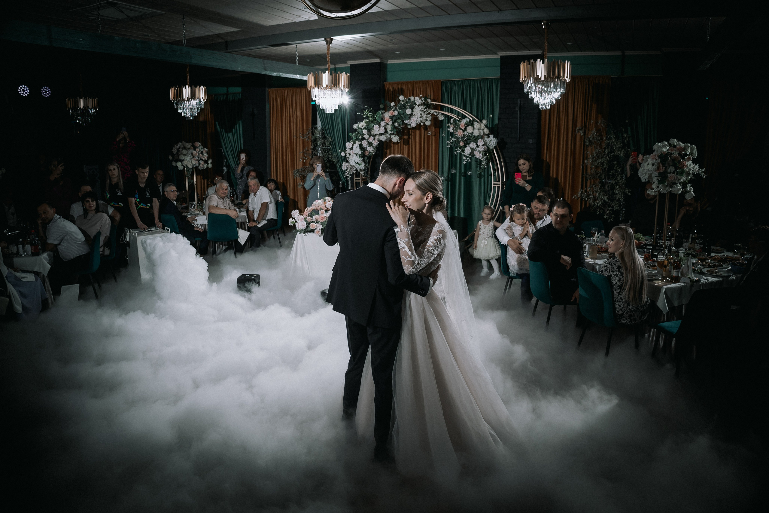 Свадебный день. Дарья и Джем. Свадебная фотография. Арина Рубах