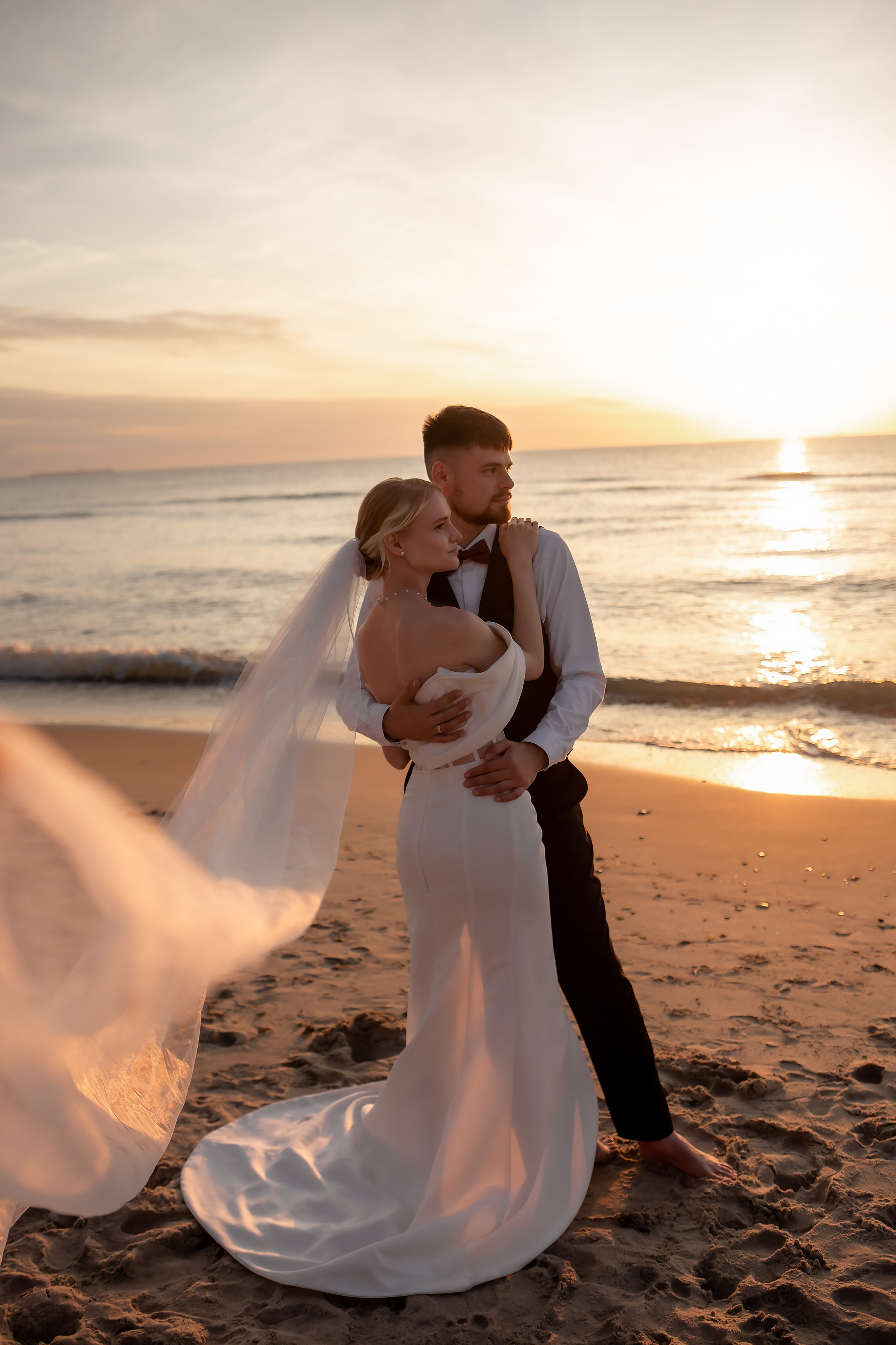 Александра и Влад. На закате. Фотограф в Калининграде Решетникова Алина