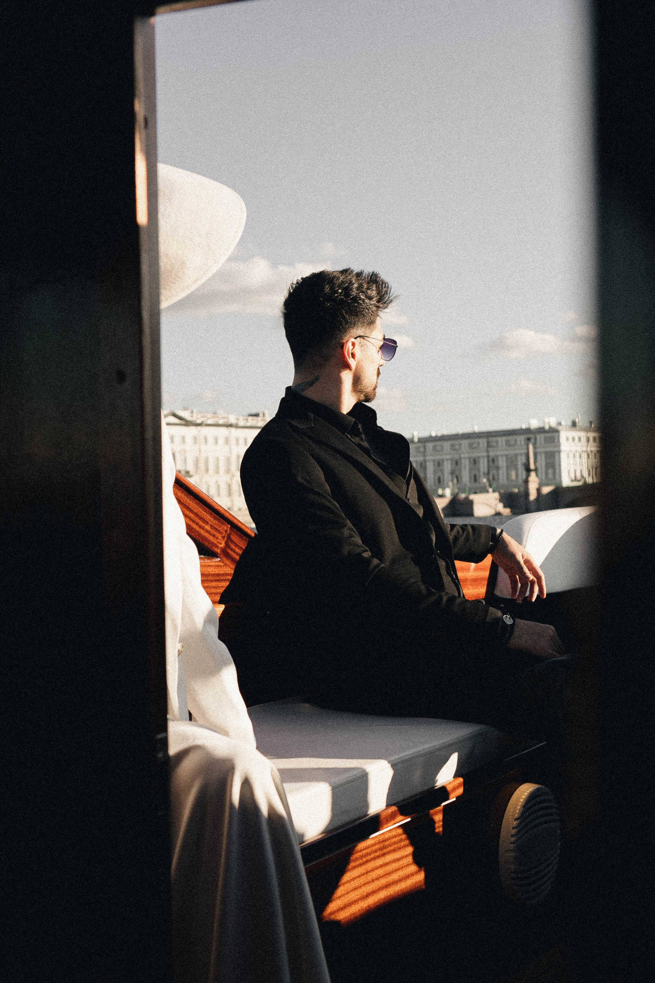 СВАДЕНБНАЯ СЬЕМКА НА КАТЕРЕ ПО КАНАЛАМ САНКТ-ПЕТЕРБУРГА И В АКВАТОРИИ НЕВЫ. Профессиональный фотограф, Санкт-Петербург — Виктория Богомолова