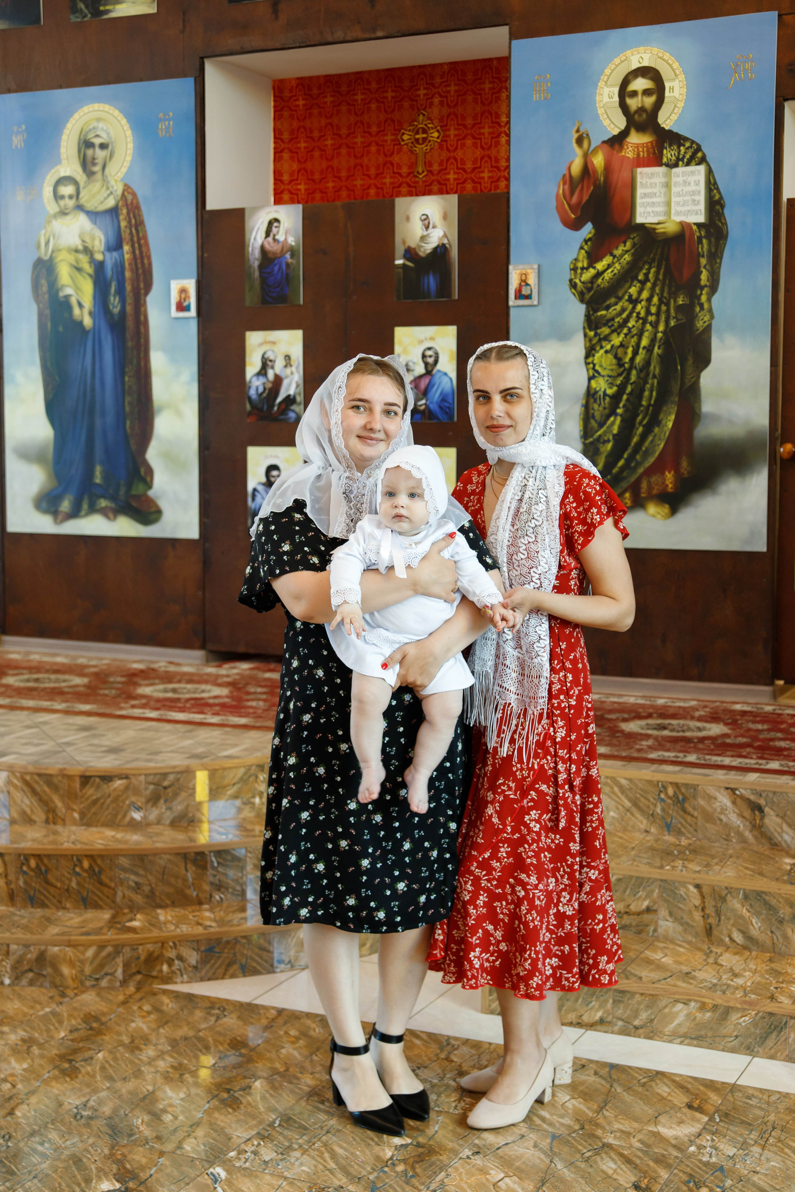 Таинство крещения Варвары. Свадебный фотограф Краснодар Марина Зверева