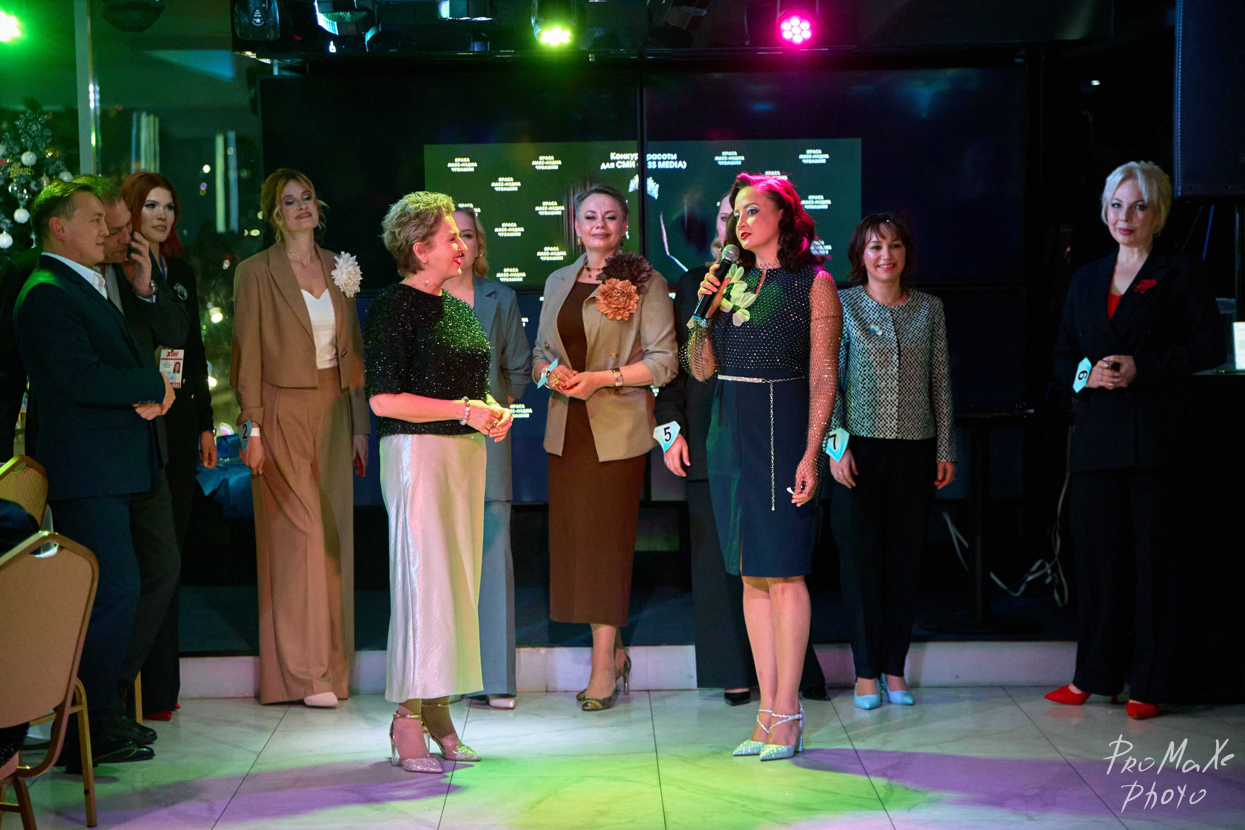 Зал КРАСА МАСС-МЕДИА ЧУВАШИИ. Владимир Суздалов (ProMaXe) — Портретный фотограф, тематические фотосессии в Чебоксарах