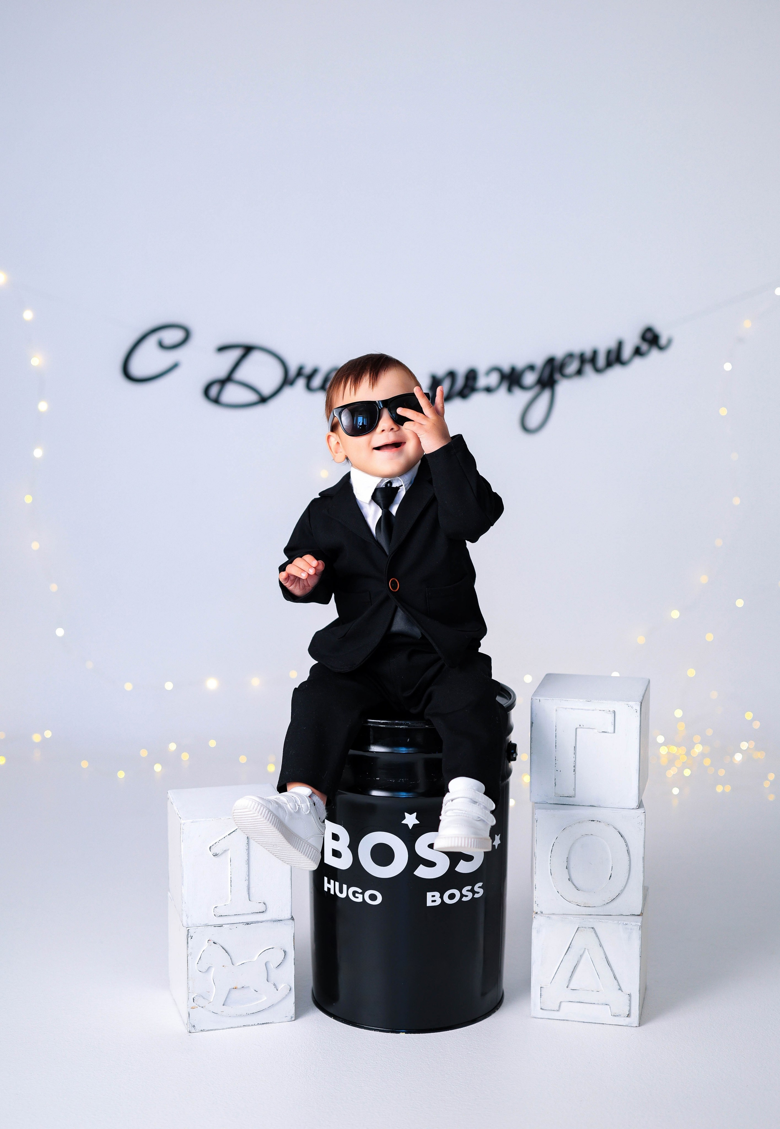 Мальчишки Антураж