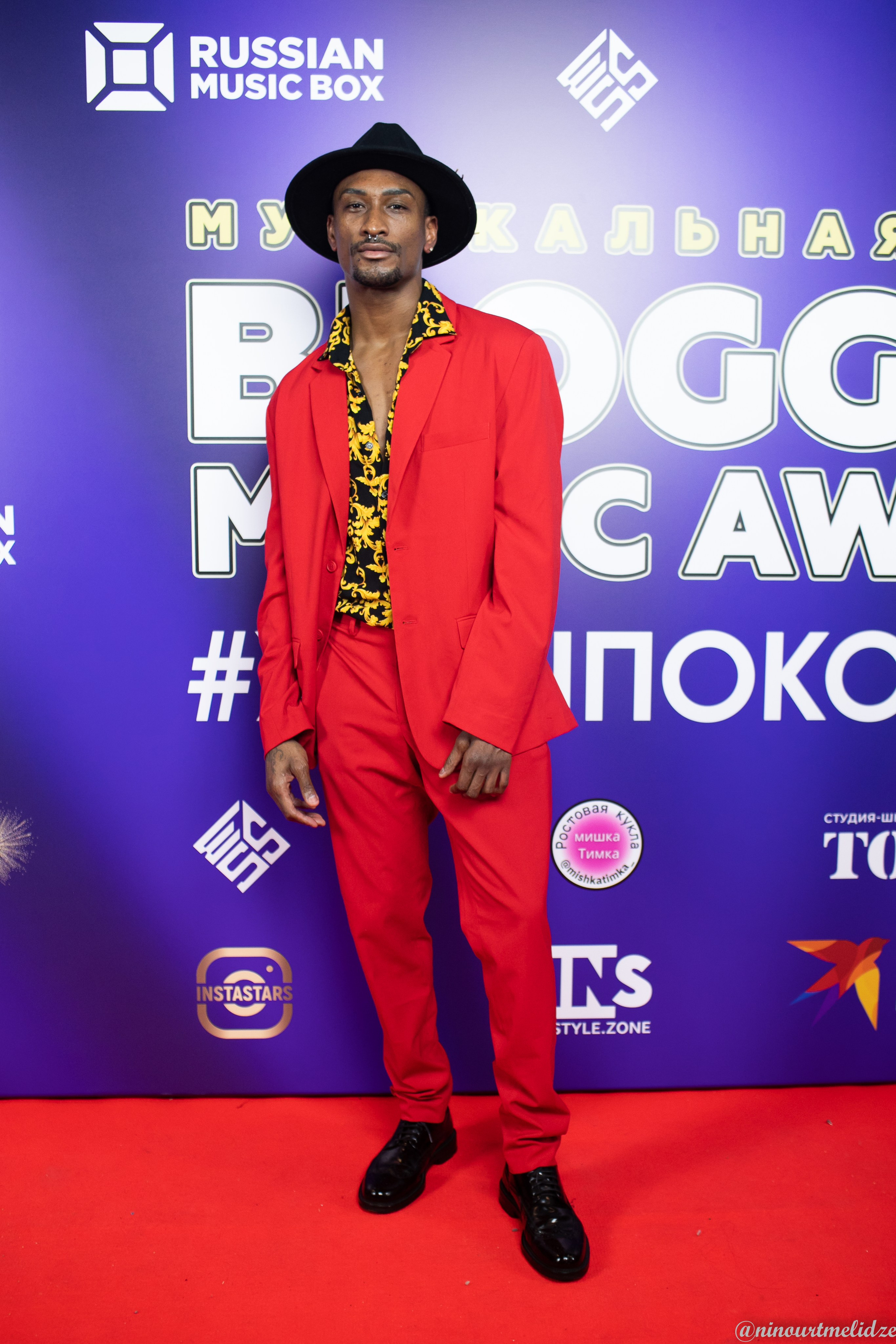 Music box награждение. Art photographer Nino