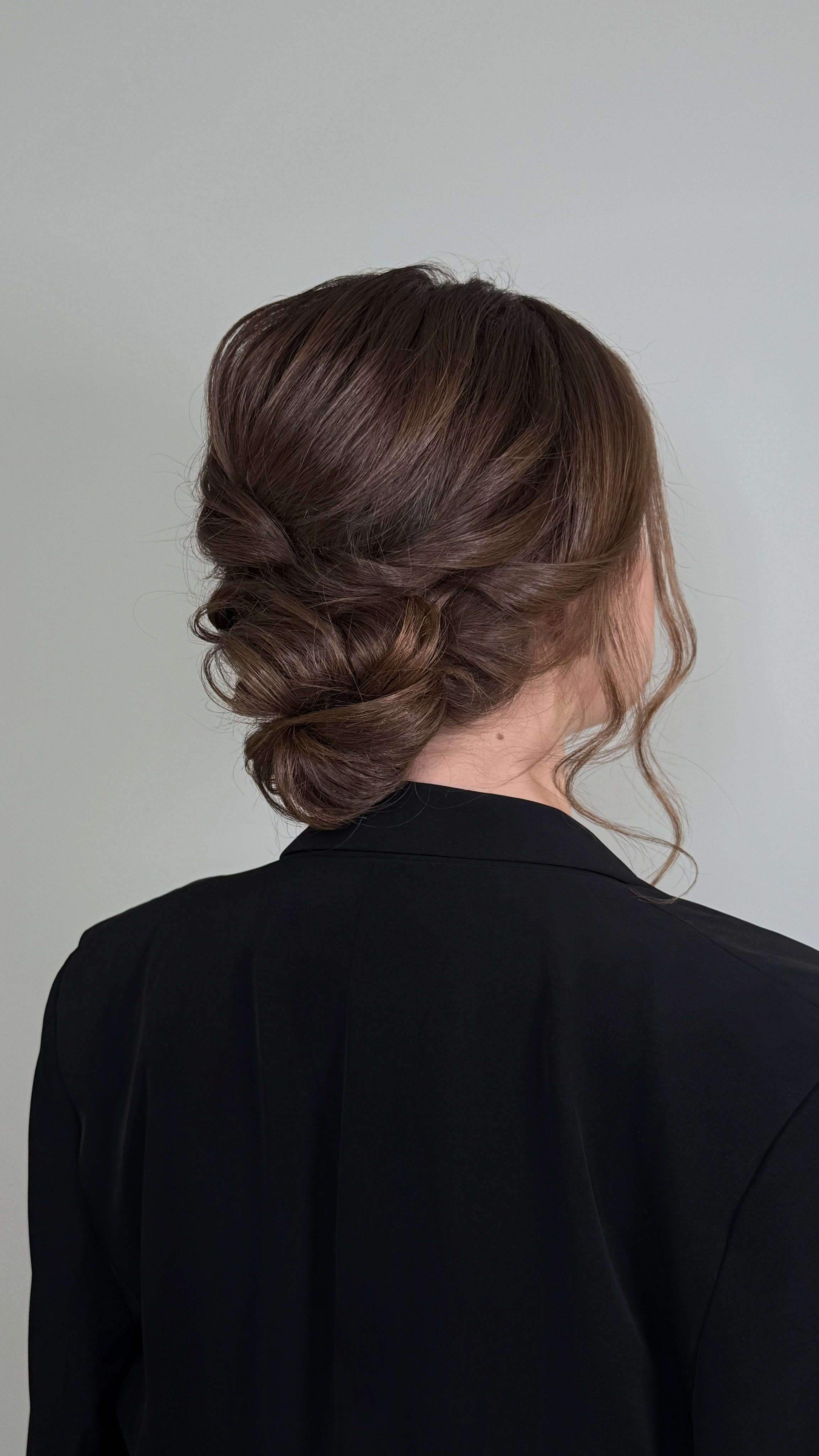 Прически, укладки. Студия визажистов, стилистов по прическам, бровистов и мастеров по ресницам