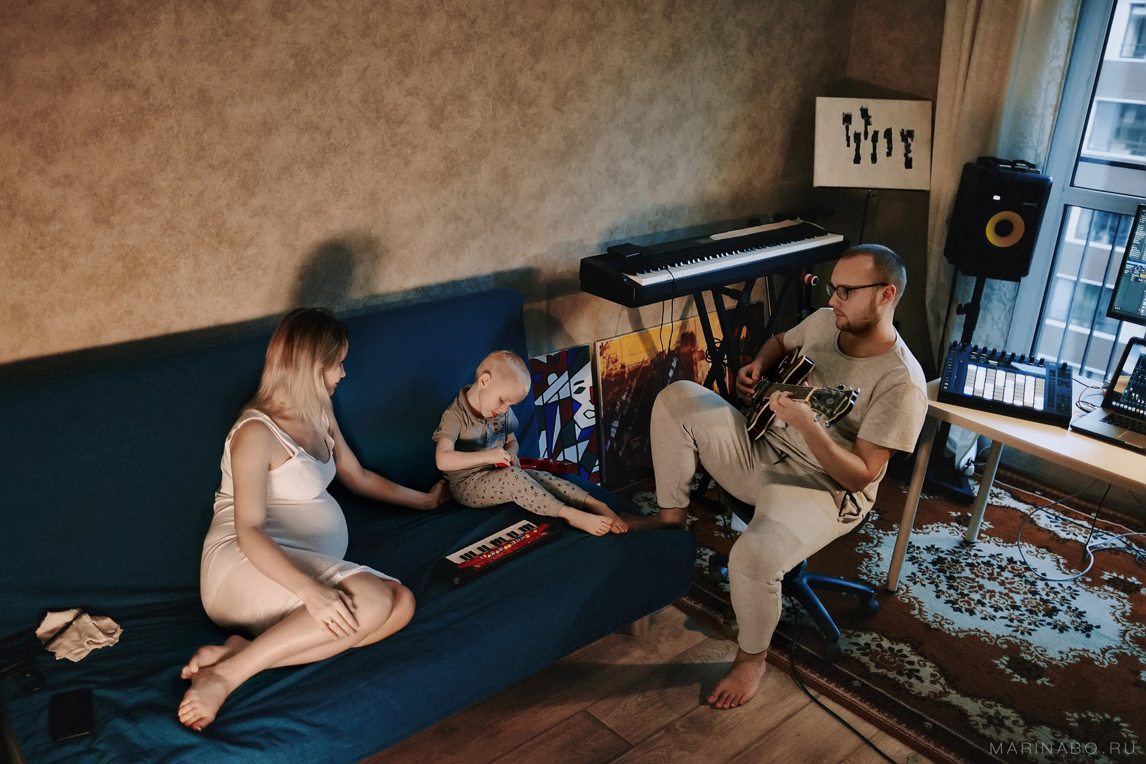 В гостях, новогодняя, домашняя фотосъемка в Санкт-Петербурге. Семейный Lifestyle фотограф в Санкт-Петербурге Марина Бокшицкая