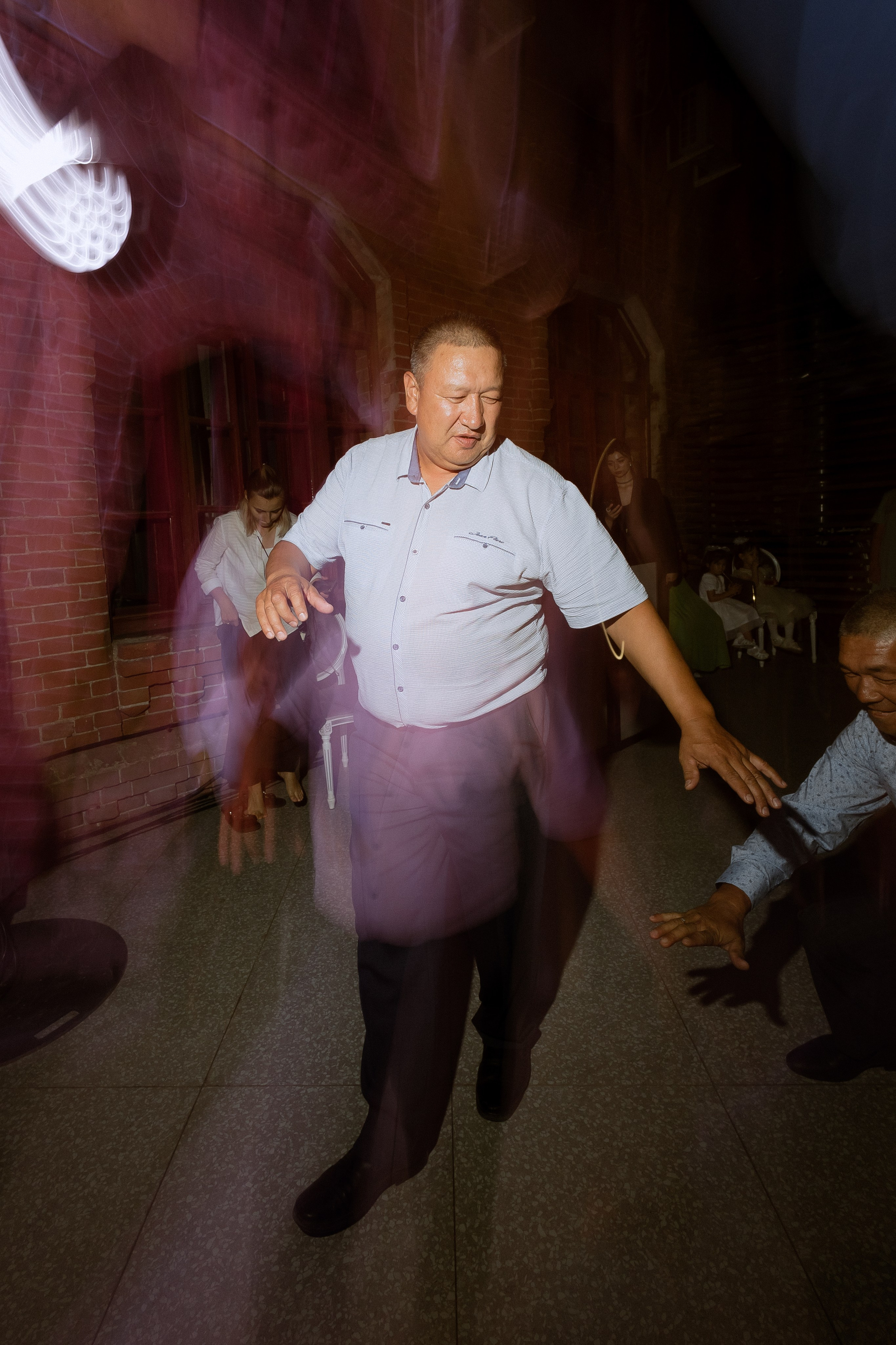 Дмитрий и Алита. Фотограф Эмиль Исякаев