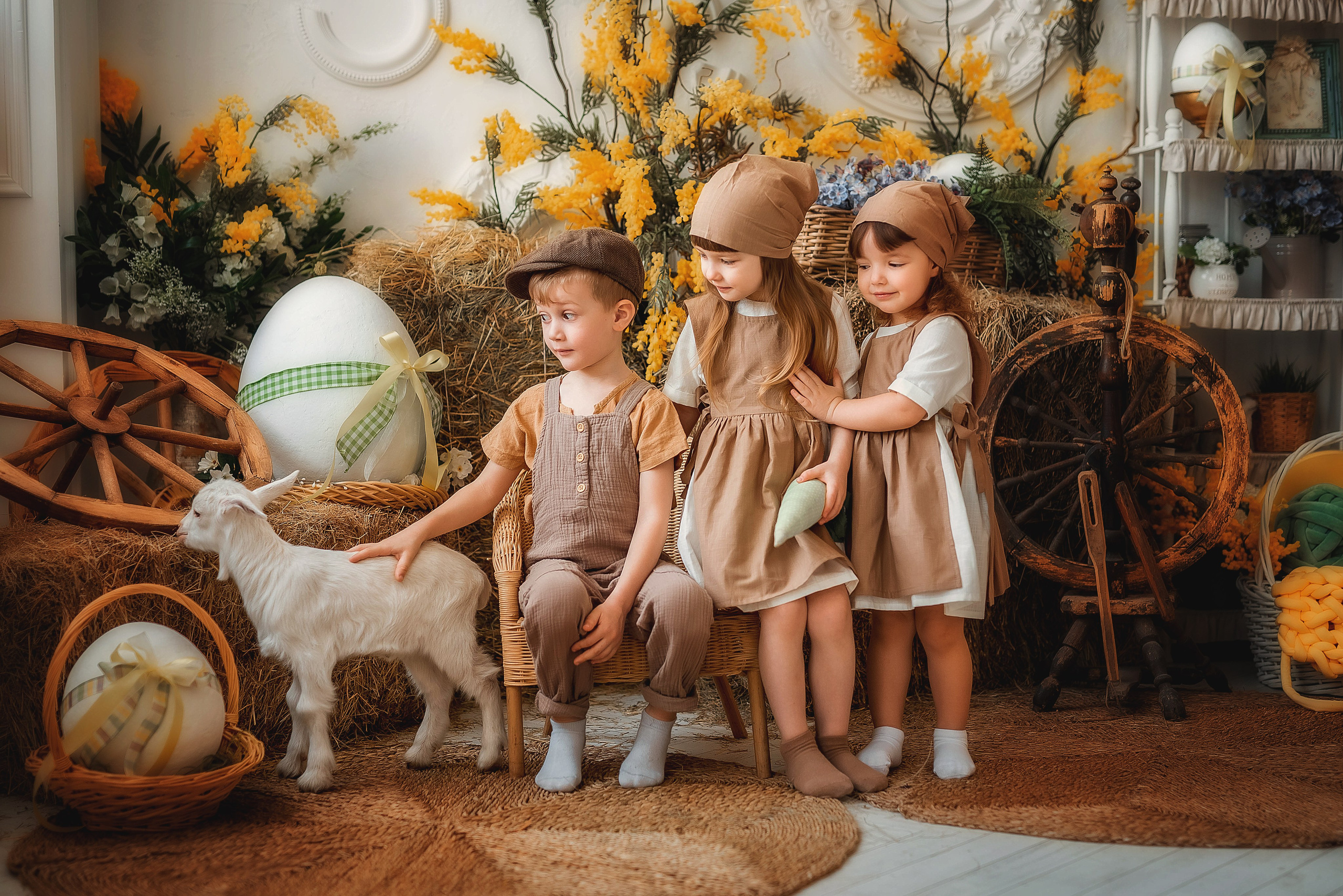 Пасхальная фотосессия с козленком. Семейный, детский фотограф в Воронеже Анна Никитина