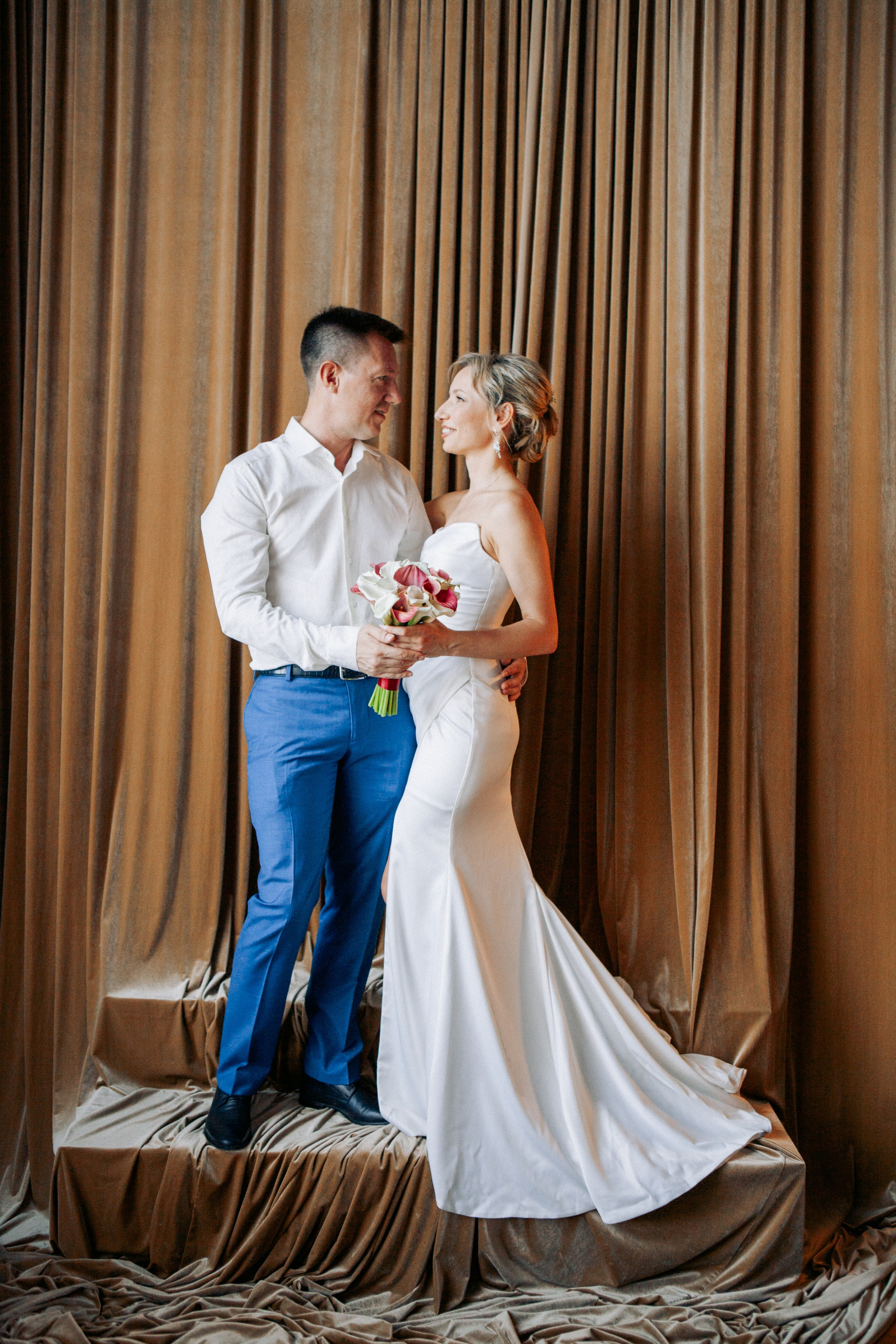 Утро невесты и фотосессия в гостинице radisson collection hotel moscow бывшая гостиница украина. Фотограф Ольга Ефремова