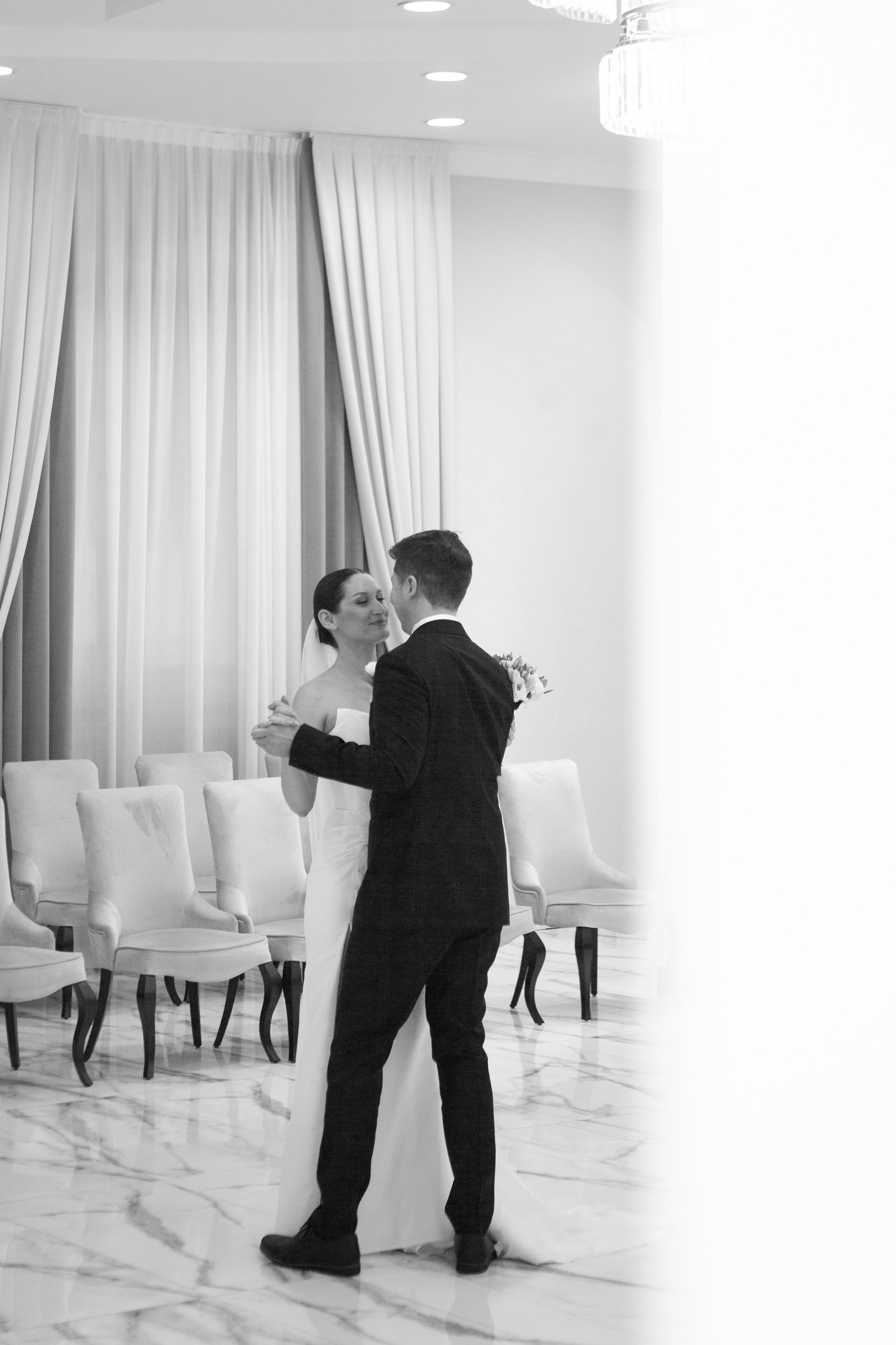 Фотосессия жениха и невесты в шипиловском загсе. Фотограф Ольга Ефремова