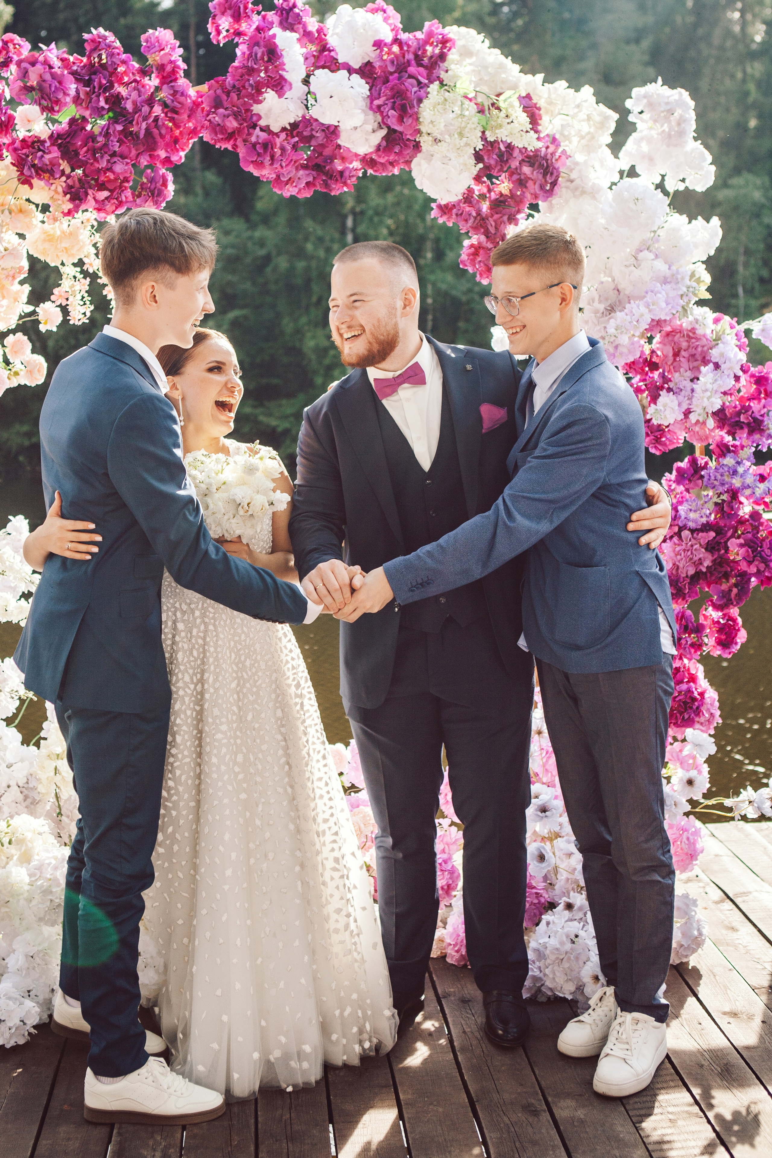 Свадебная фотосессия в отеле hartwell hotel и на патриарших прудах. Фотограф Ольга Ефремова